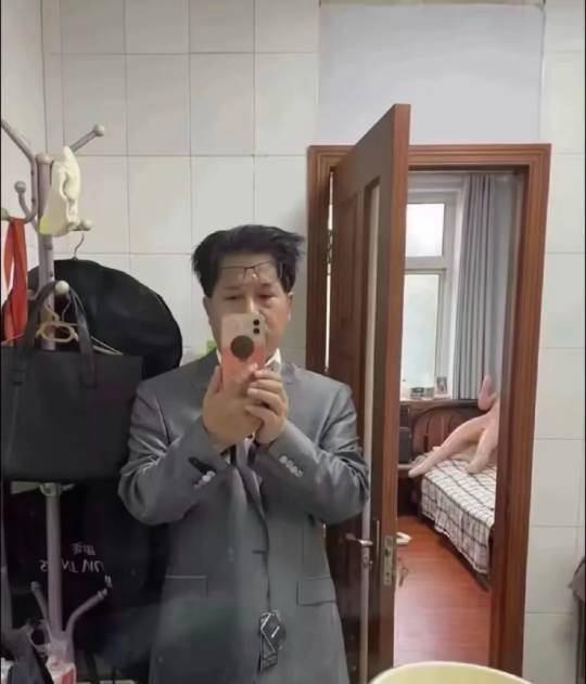 老哥早上好，今天打扮一下去相亲了

54 / 作者:李霸霸哦 / 