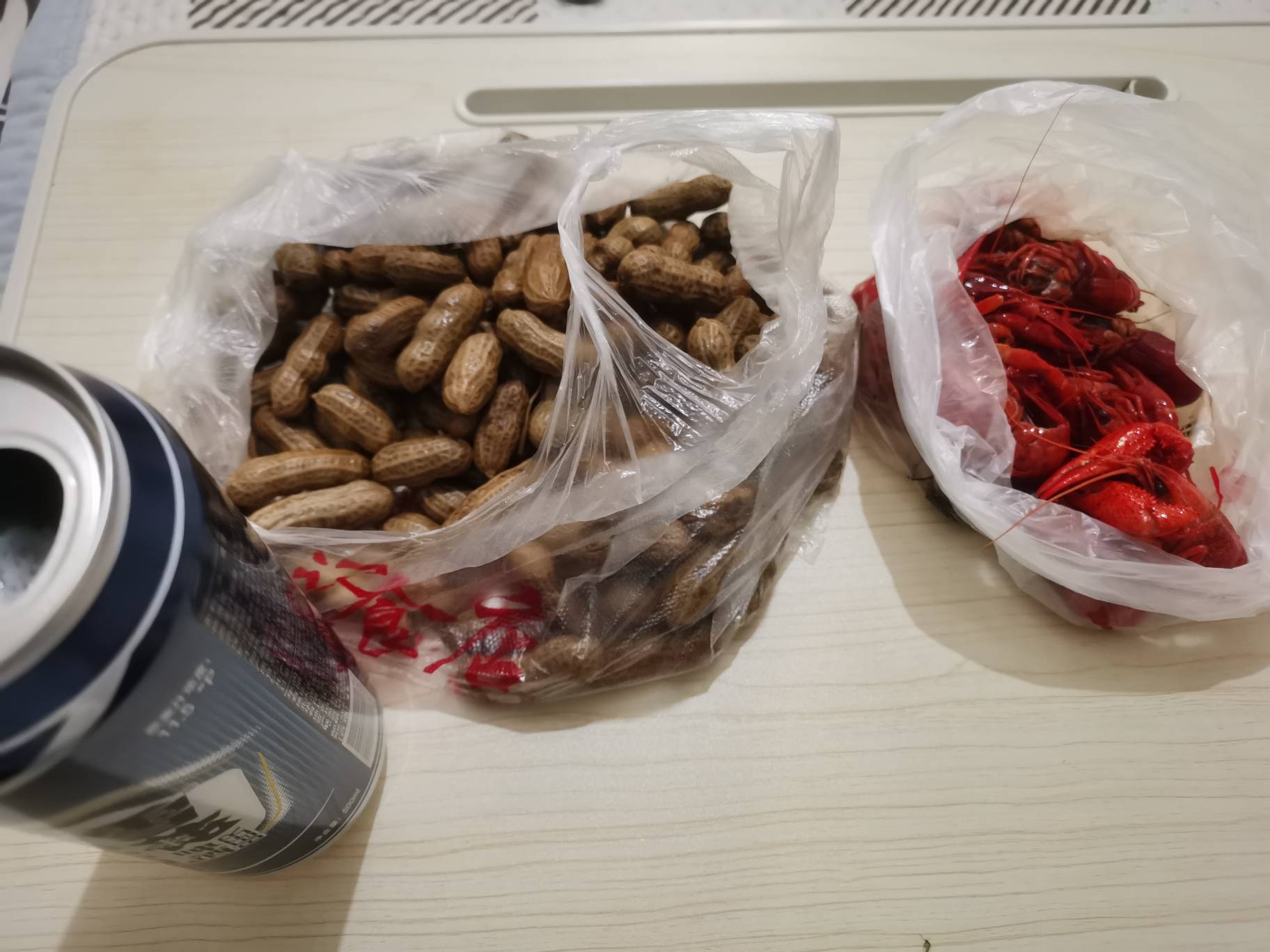 挂壁仔吃挂壁菜喝挂壁酒，是真特么没钱啊

15 / 作者:番茄炒土豆 / 