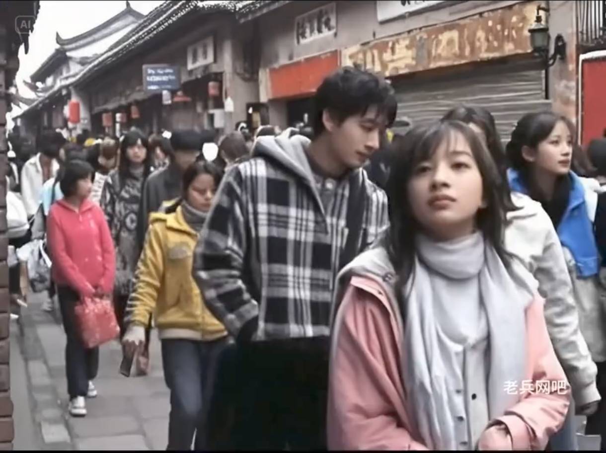 百度网盘无意翻到自己12年的照片，时间过得真快那时自己工厂下班逛着夜市满满回忆，哎26 / 作者:我不会. / 