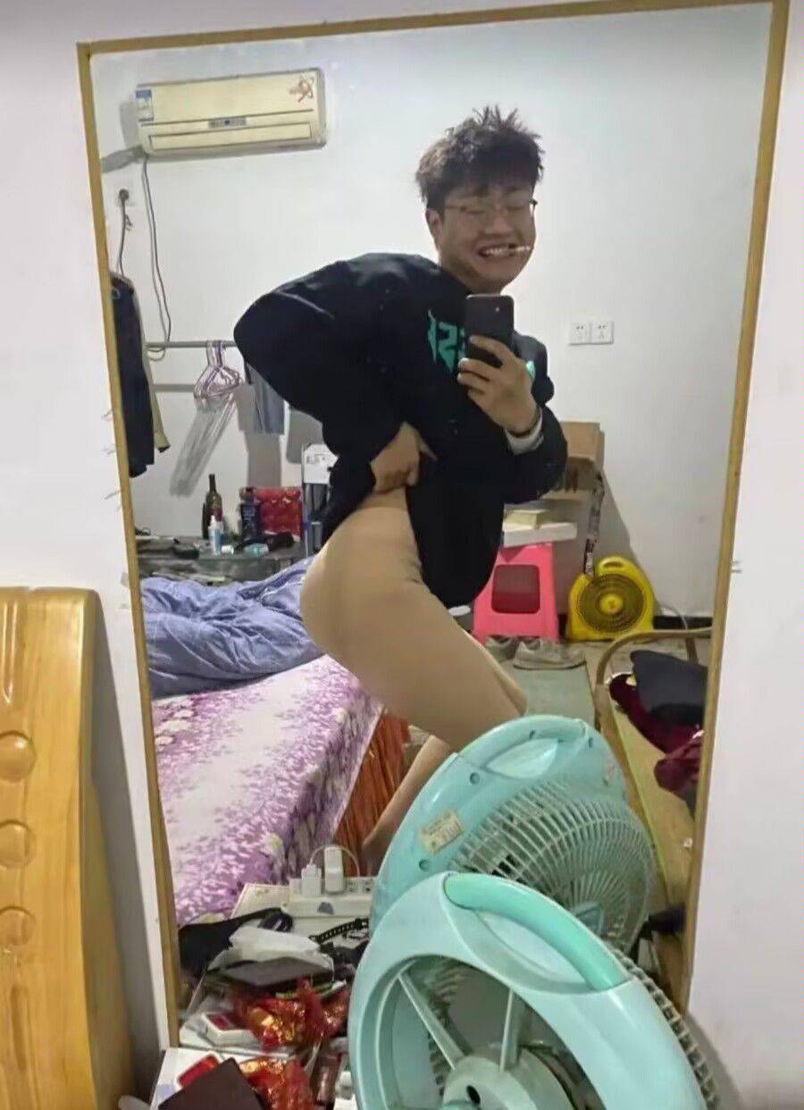 老哥们我帅嘛

20 / 作者:卡农小趴菜 / 