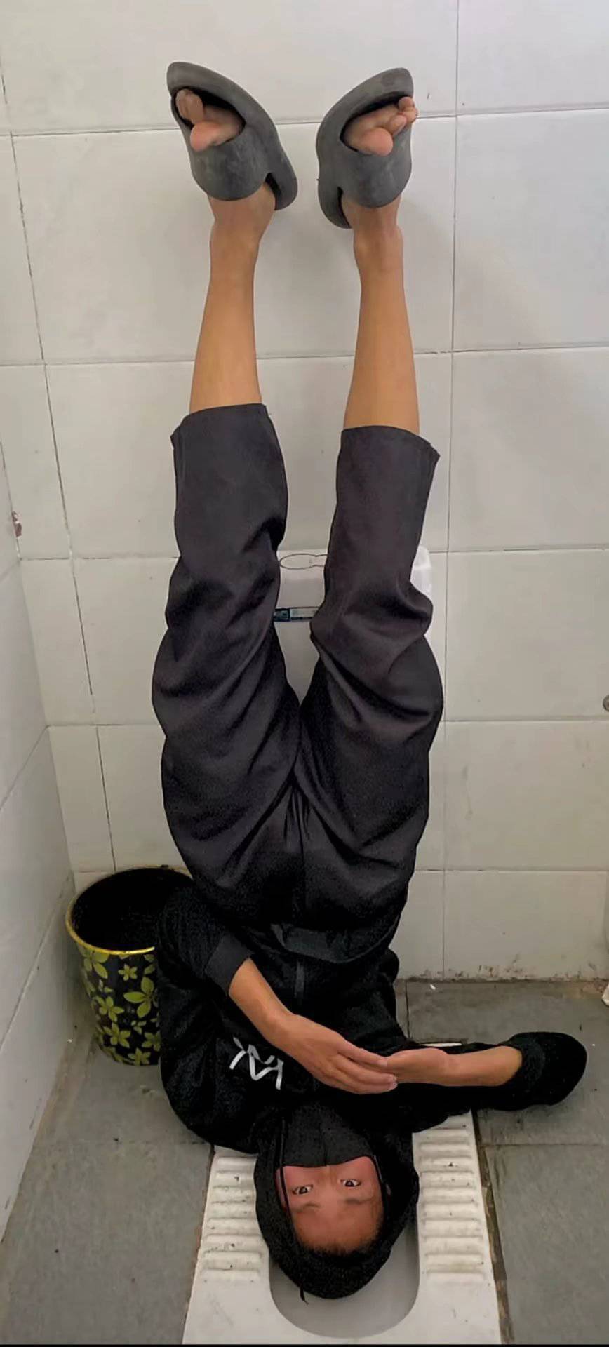 绝望了，刚被骗113。就剩14毛

5 / 作者:逼两拳皇 / 