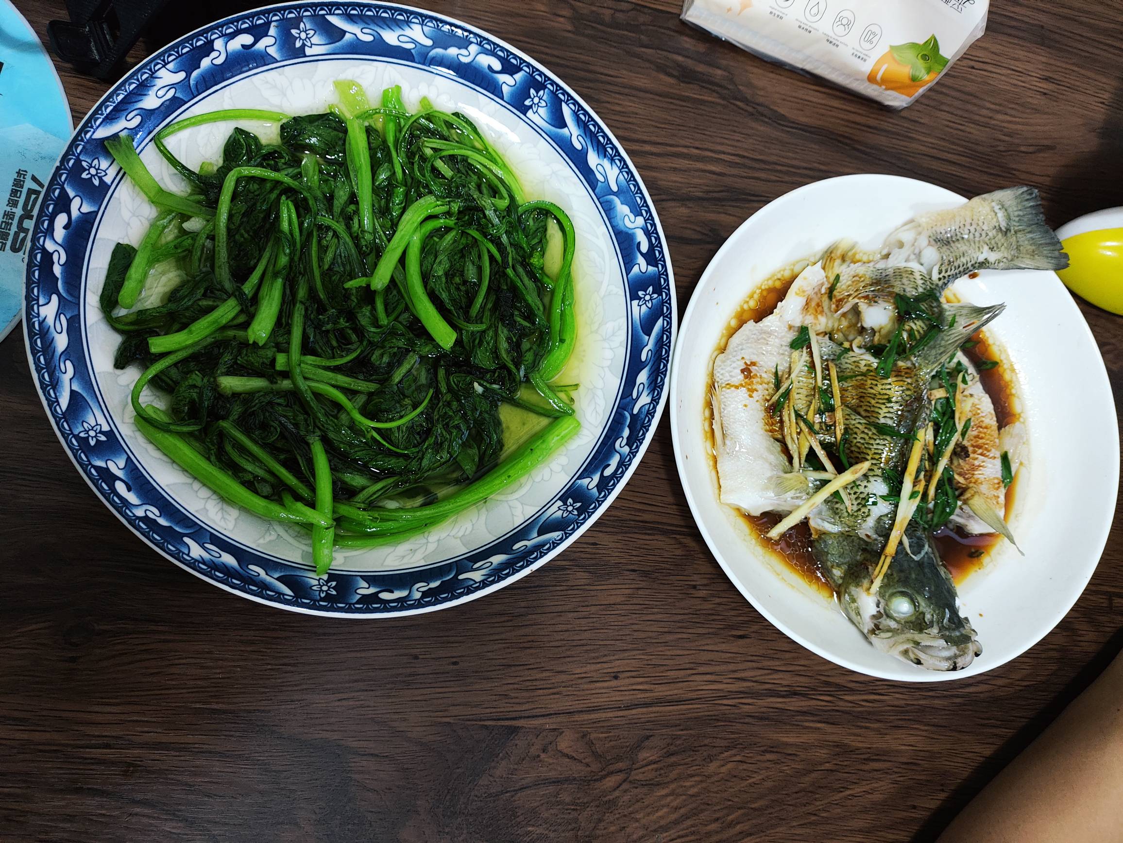 给我展示下你们今晚的菜系老哥们，太热了没胃口  找找食欲

87 / 作者:管理人员 / 