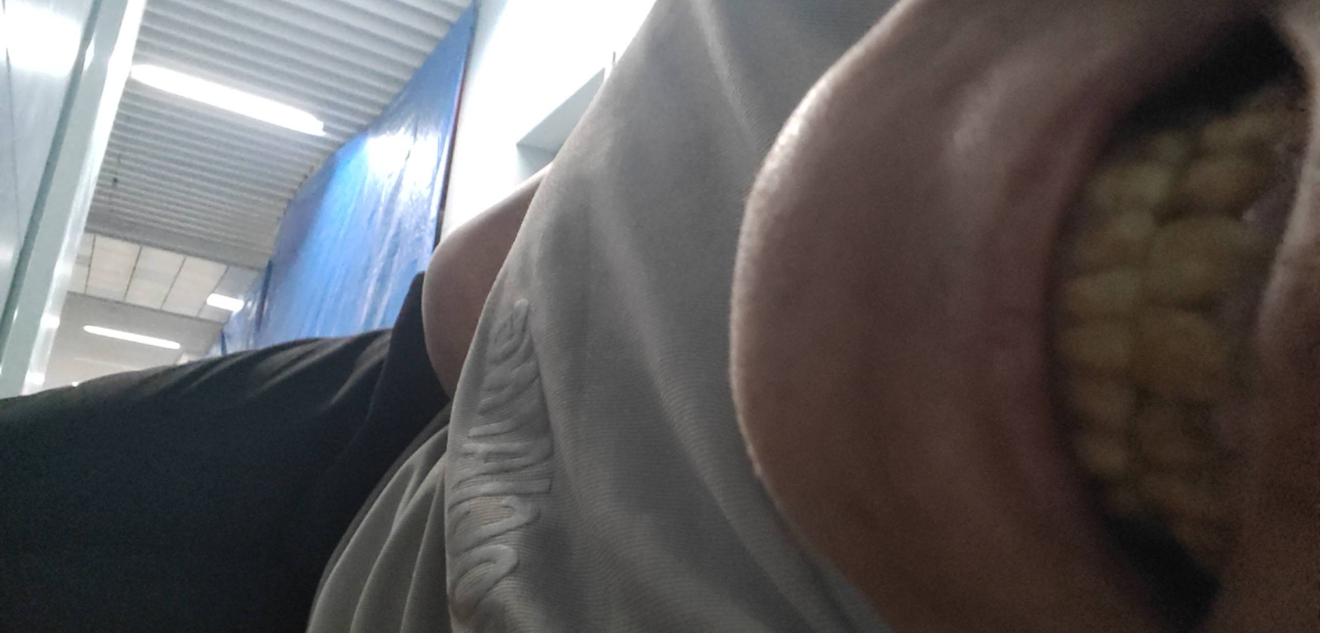 老哥们，我以前牙很白现在一直抽烟牙黄了，没有牙结石之类的，就是牙黄了刷不掉，这种27 / 作者:就喜欢撸条子 / 