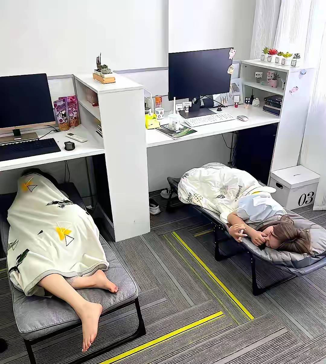 挂壁仔老哥想去送外卖，但是害怕骑车被撞死 还是不送了

46 / 作者:理理理66 / 