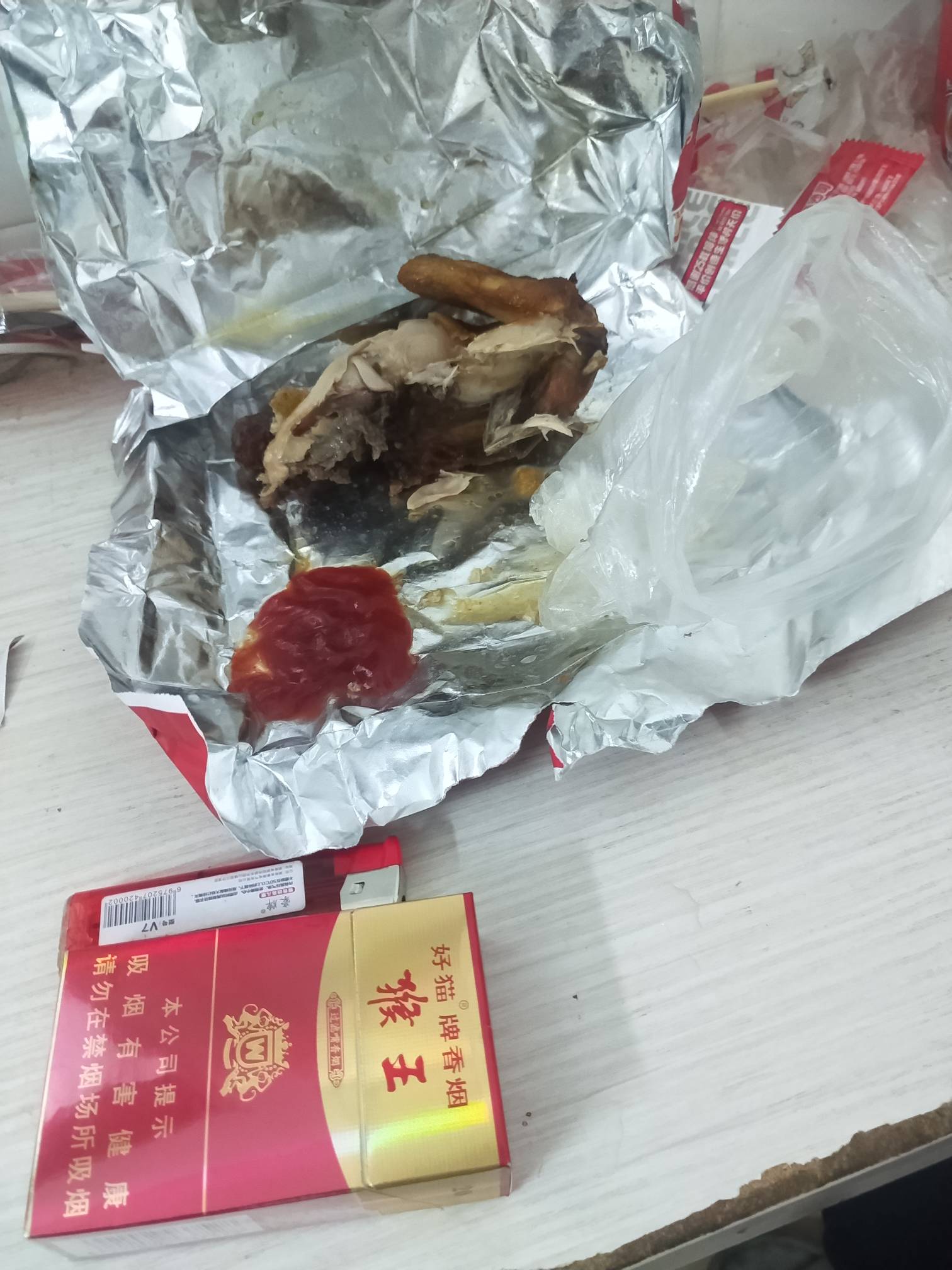为自己的不成熟买单，去年上半年躺着天天申请毛找路子，六月底七月初弄到共三十出头个80 / 作者:挂壁小妹 / 
