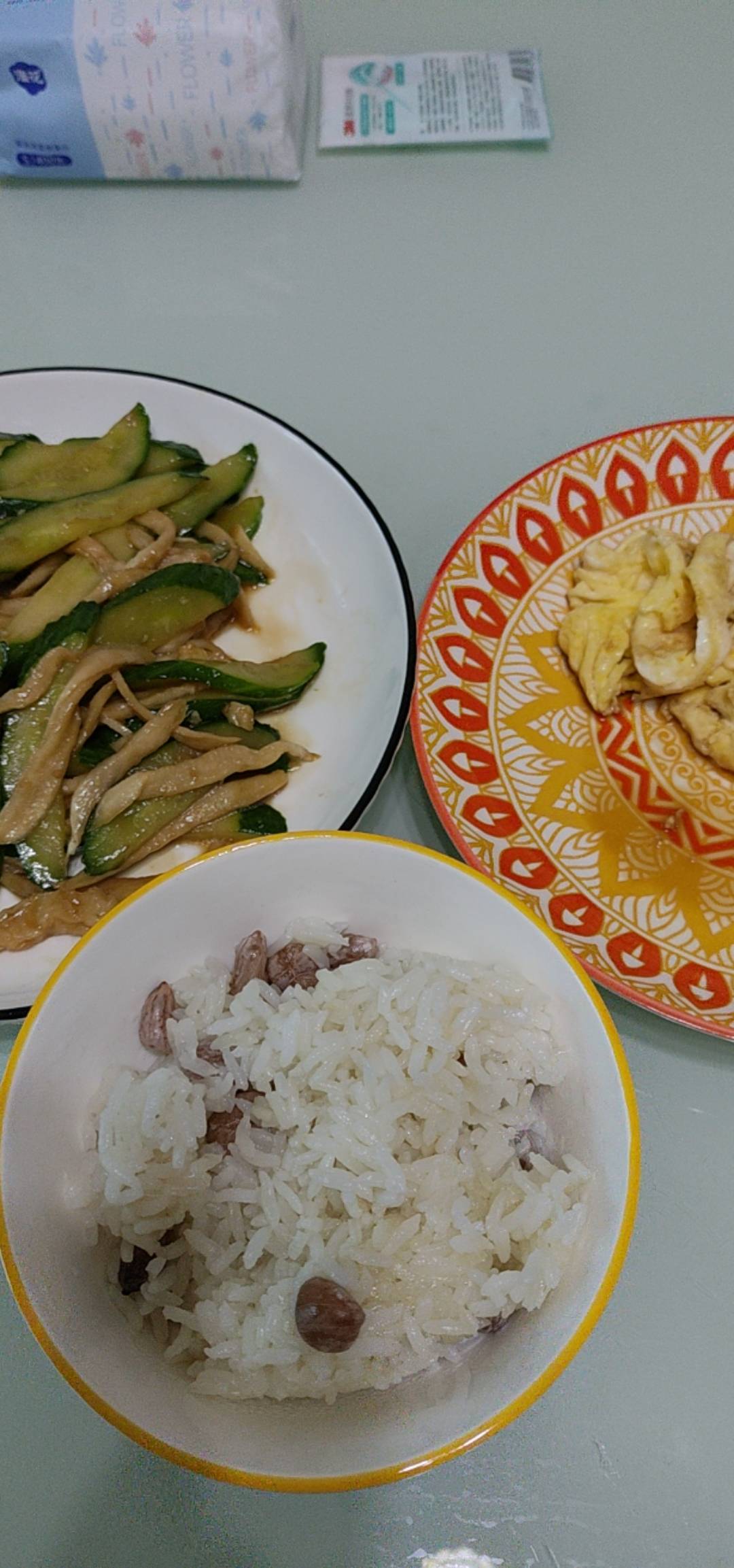 没毛只吃白米饭了

66 / 作者:代喝奶茶 / 