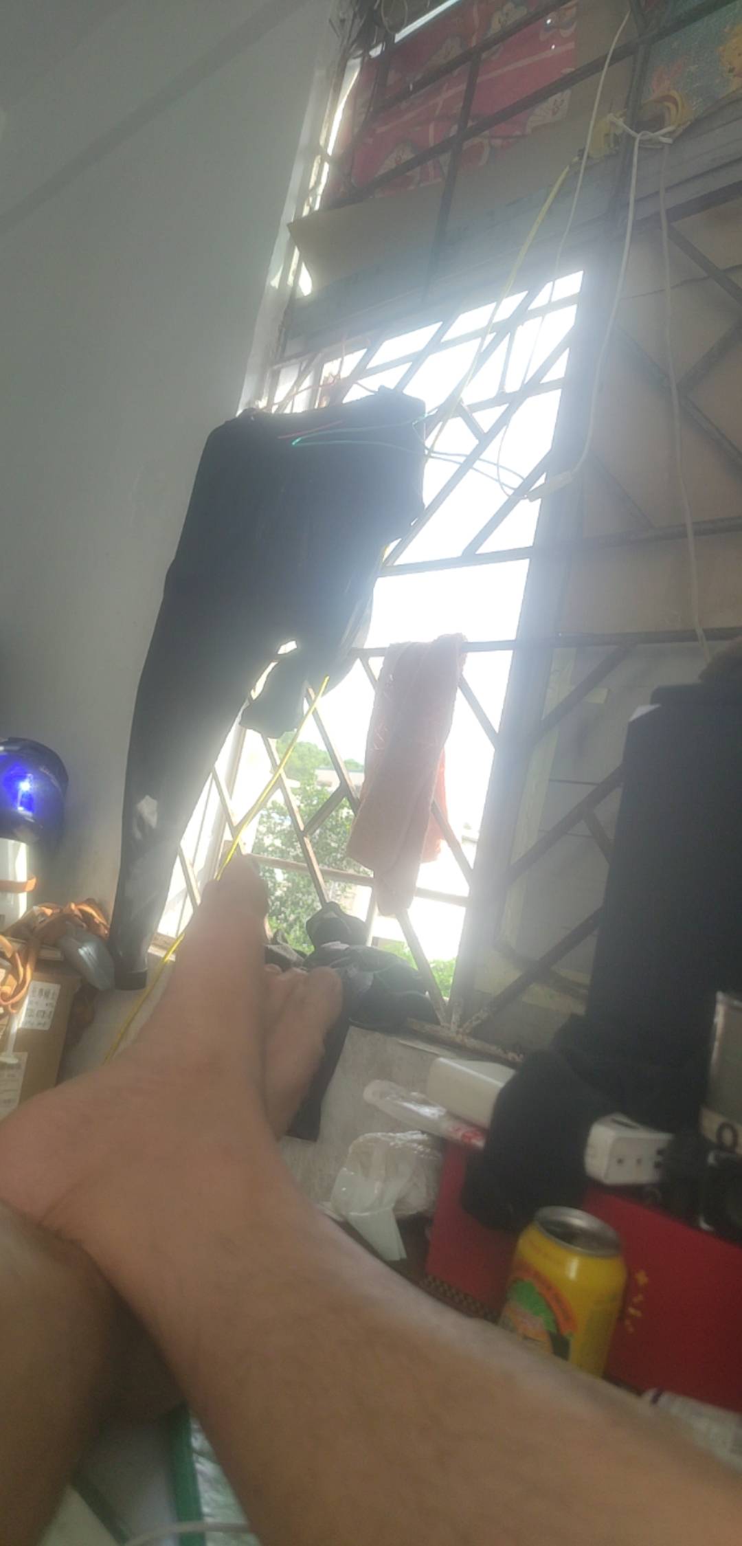 老哥们天河 海珠区 有没有200多左右房子能看见太阳的 现在住的地方 一点玩的地方都没0 / 作者:卡农菲菲菲 / 