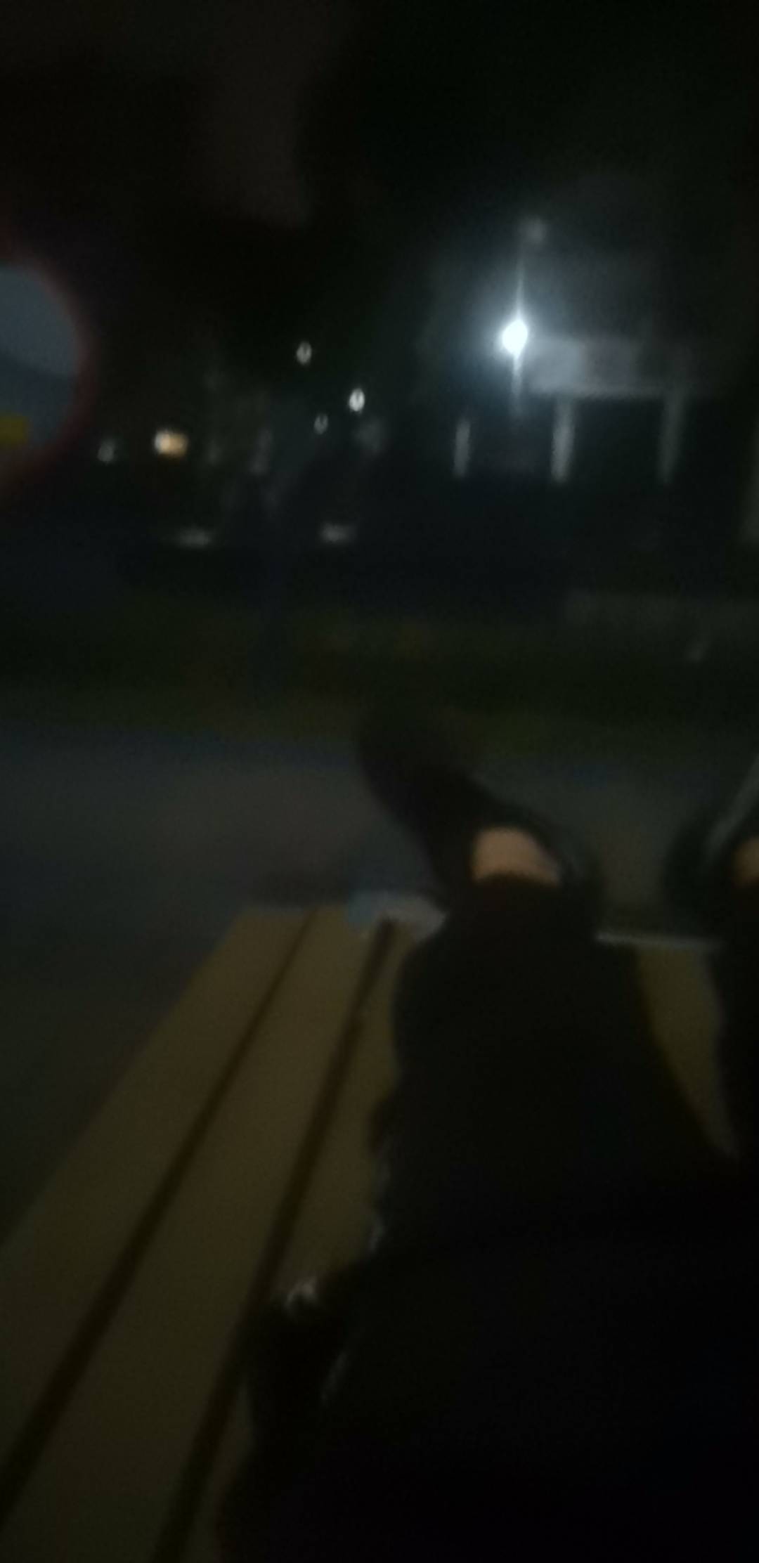 睡觉了老哥们

17 / 作者:星辰什么时候 / 