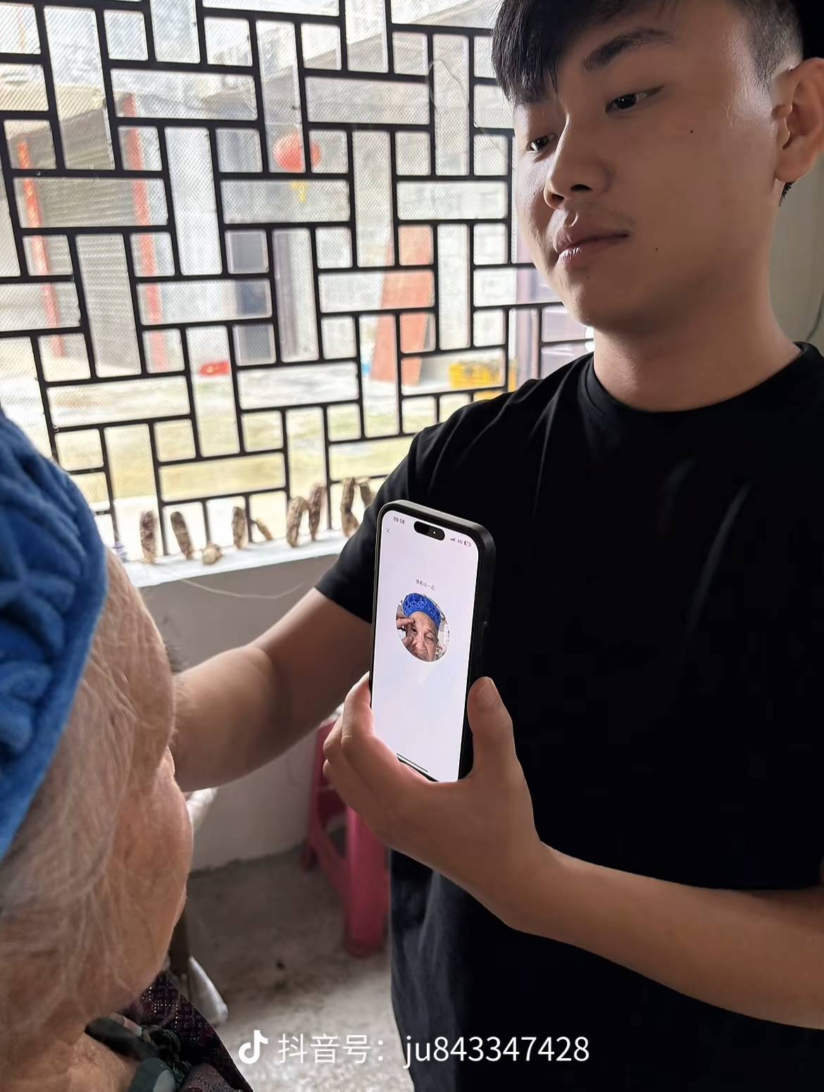 从今天下午开始，明天再进卡农了，看到老哥们东方人人拿800好酸，看到你们刷屏，我就51 / 作者:东莞宵边大神 / 