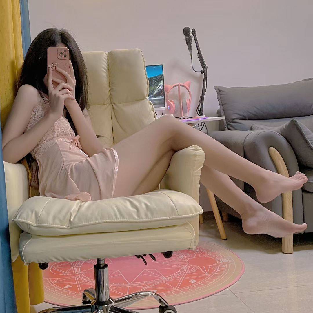 老哥们，哪里可以搞1000块钱。

54 / 作者:宝妈回来 / 