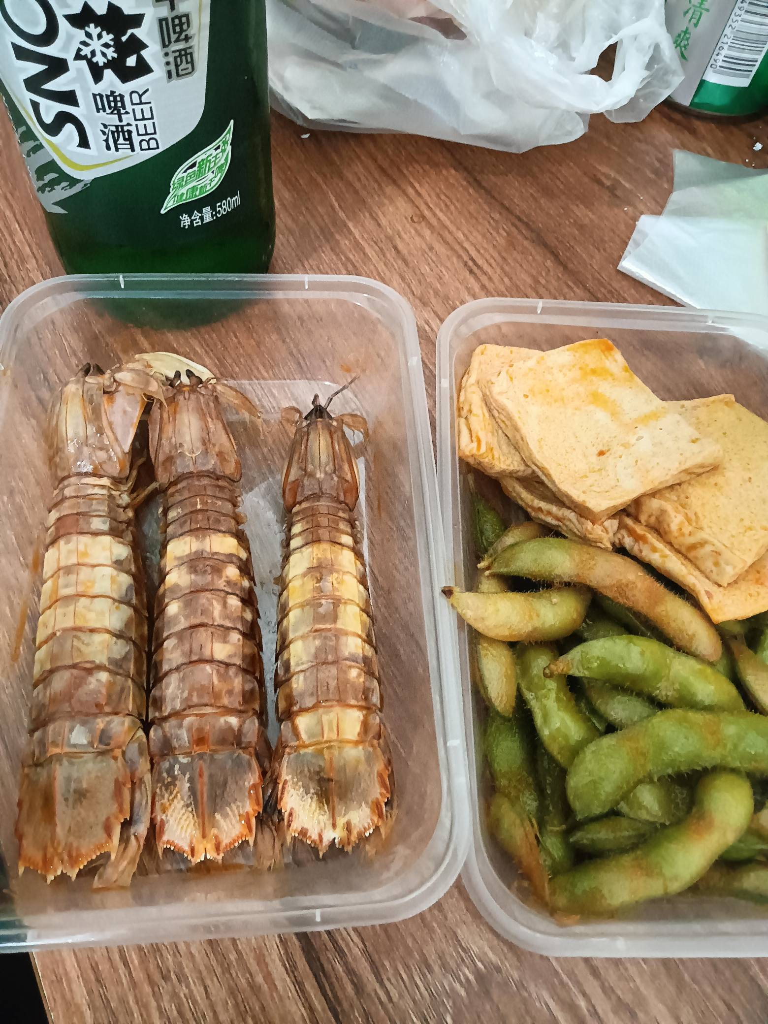 麻辣皮皮虾加毛豆加千页豆腐花6块钱，下酒，平常在店里吃也得二十多将近三十，老板心6 / 作者:变了格局小了 / 