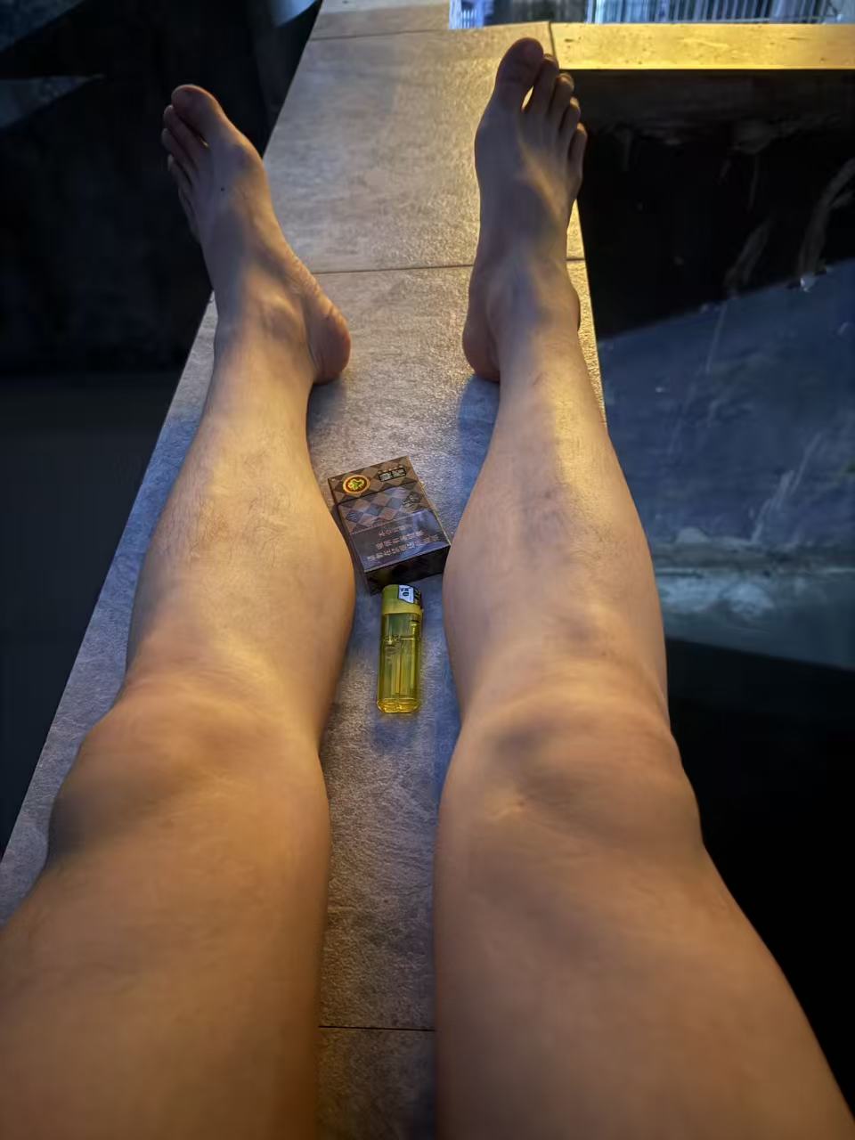 月底了，想吃烧烤，外卖点的都是油炸的。今天收入350

99 / 作者:条野太狼 / 