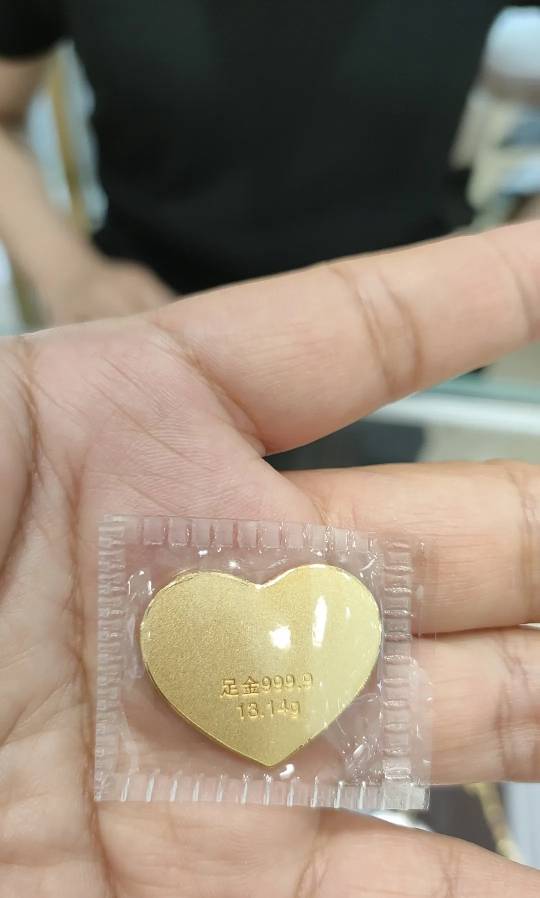 老蝈蝈们牛b，京东晒金得金50毛！

62 / 作者:执法封府卿 / 