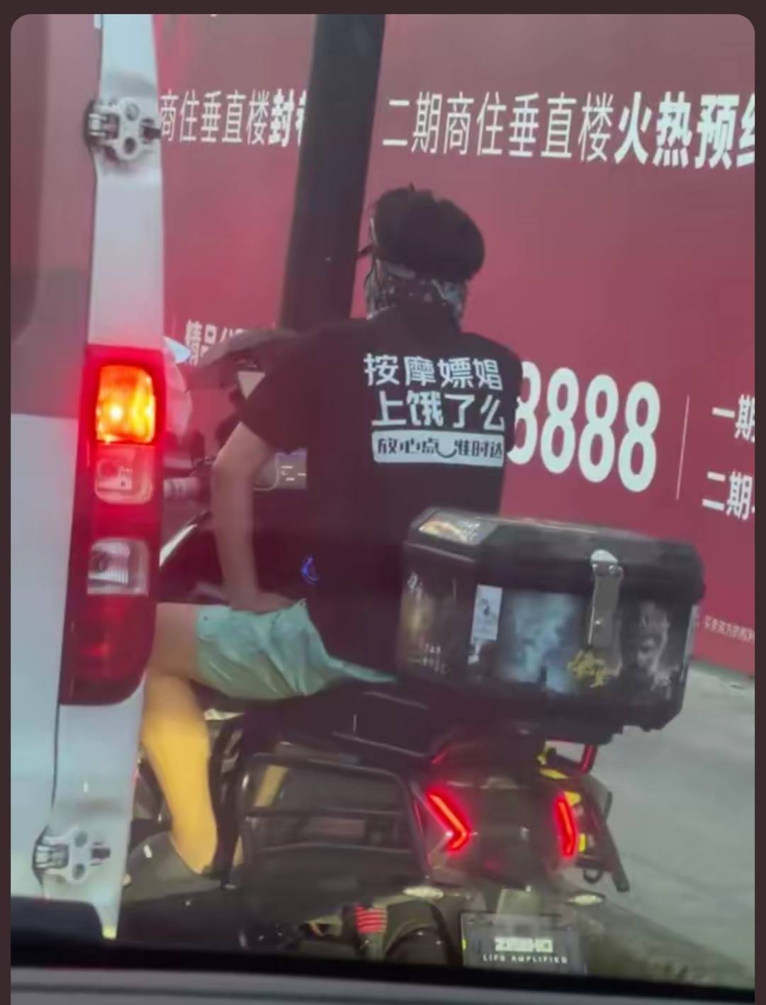 打卡

37 / 作者:心态放青葱9 / 