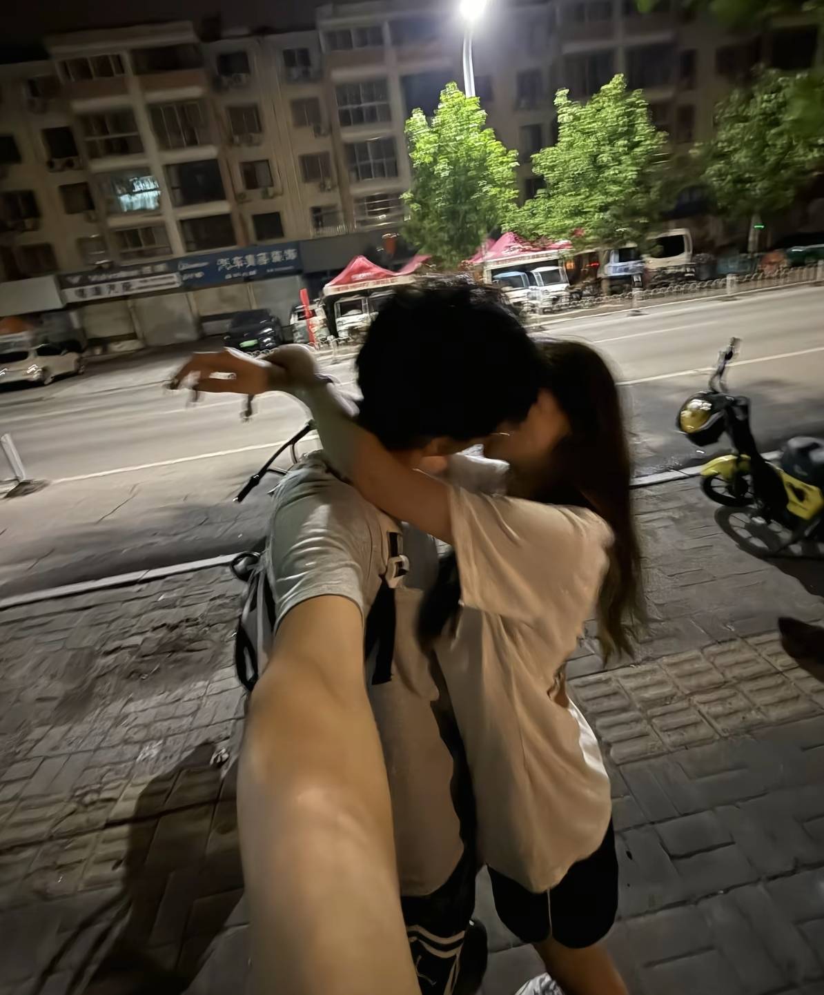 最近的羊毛越来越少了 羊毛真的堕落了吗


50 / 作者:迈巴赫S680车主 / 