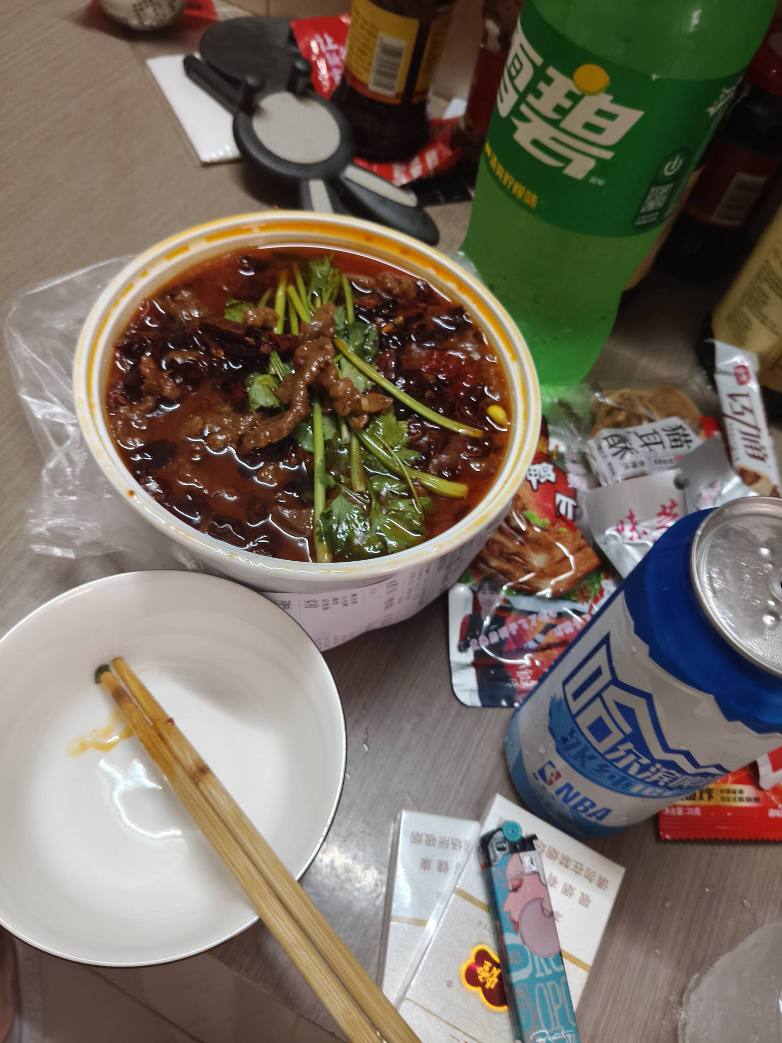 老哥们先吃

28 / 作者:温暖5188 / 