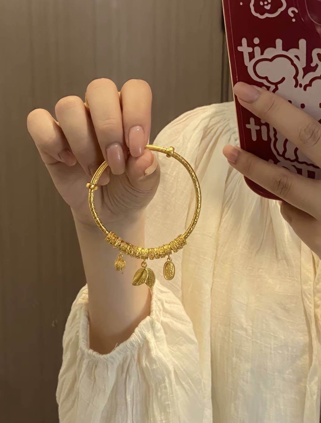 今天这不是才周三吗？怎么就又刷屏开始了？

86 / 作者:张歆艺 / 