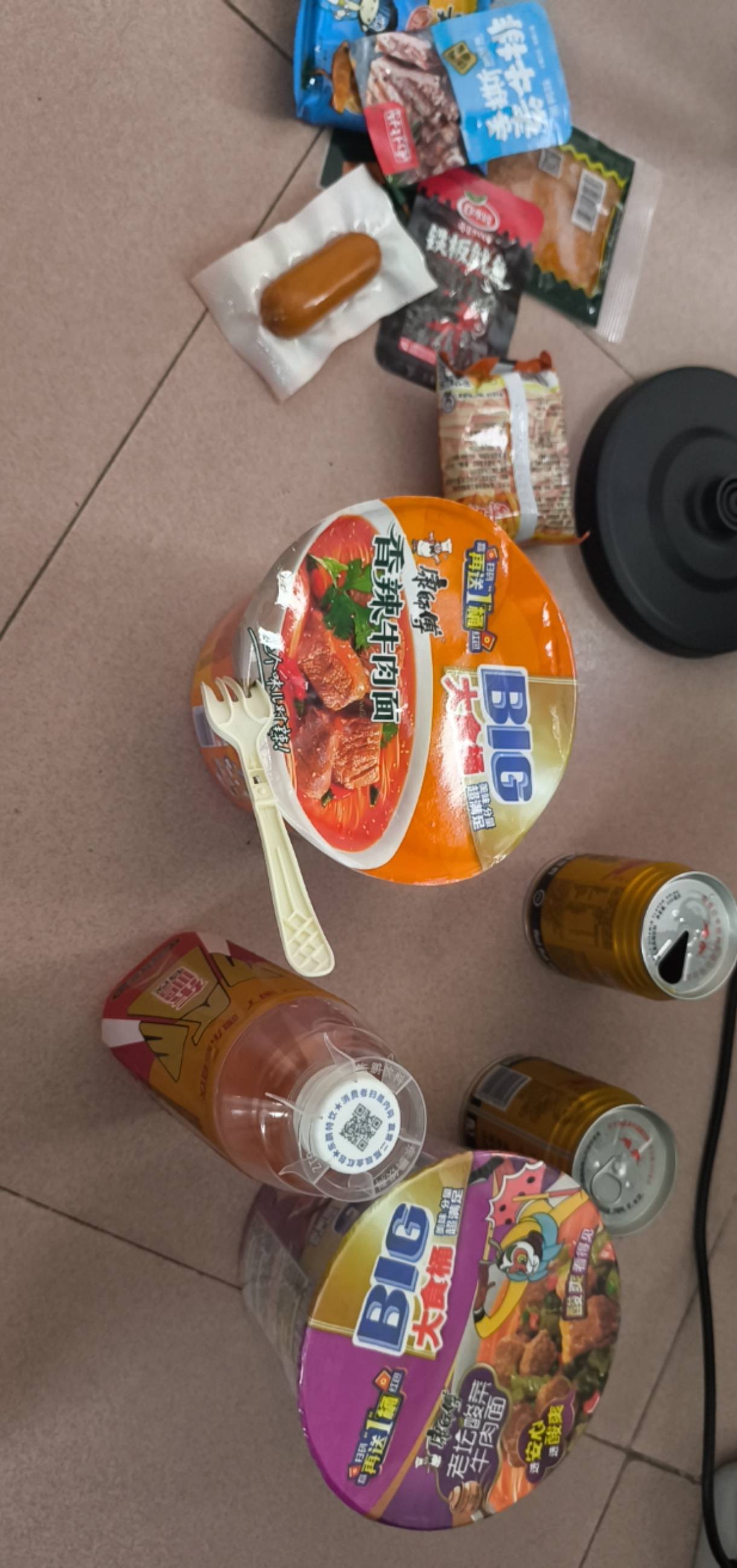 感觉也没便宜多少，和那些超市打折以后的原价差不多。

40 / 作者:☜只薅简单毛☞ / 