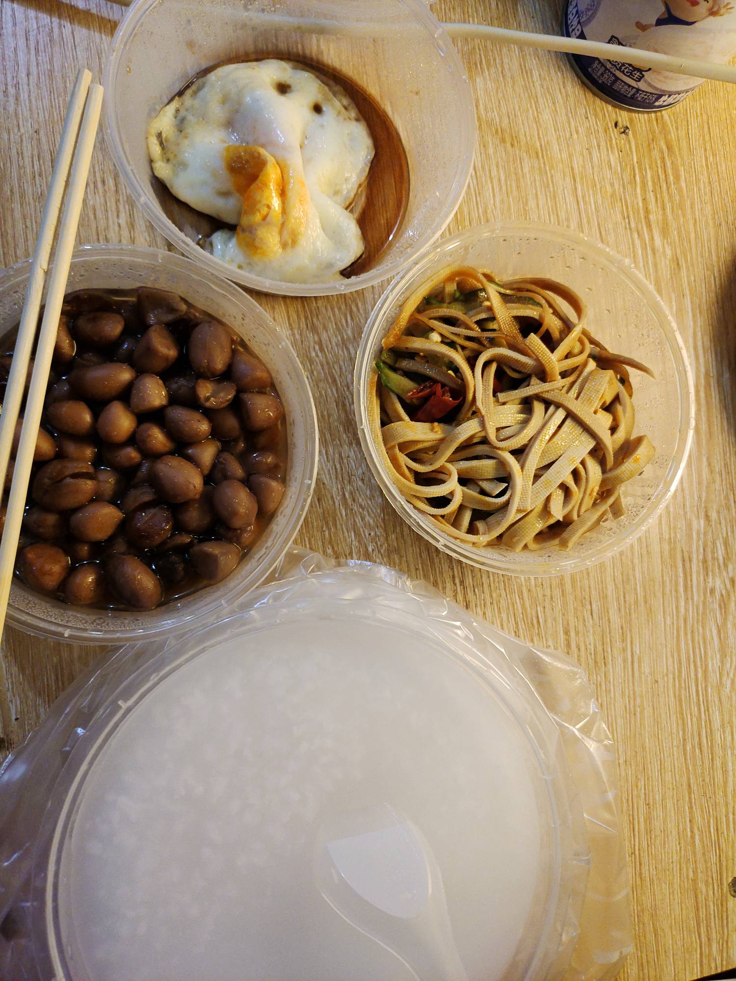 熬夜肝火旺。吃点清淡的

32 / 作者:卡农社区保安 / 