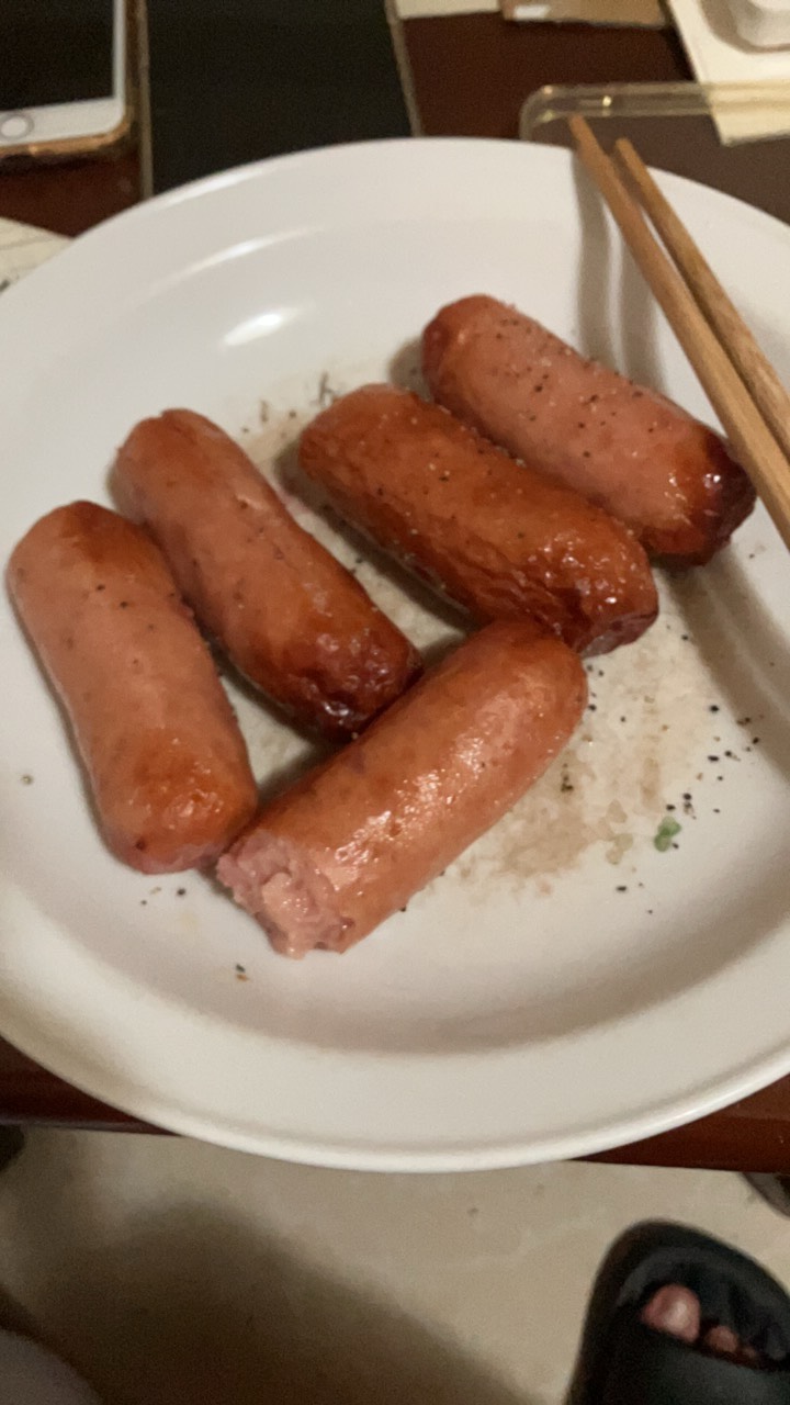夜宵开吃

55 / 作者:小熊科技 / 