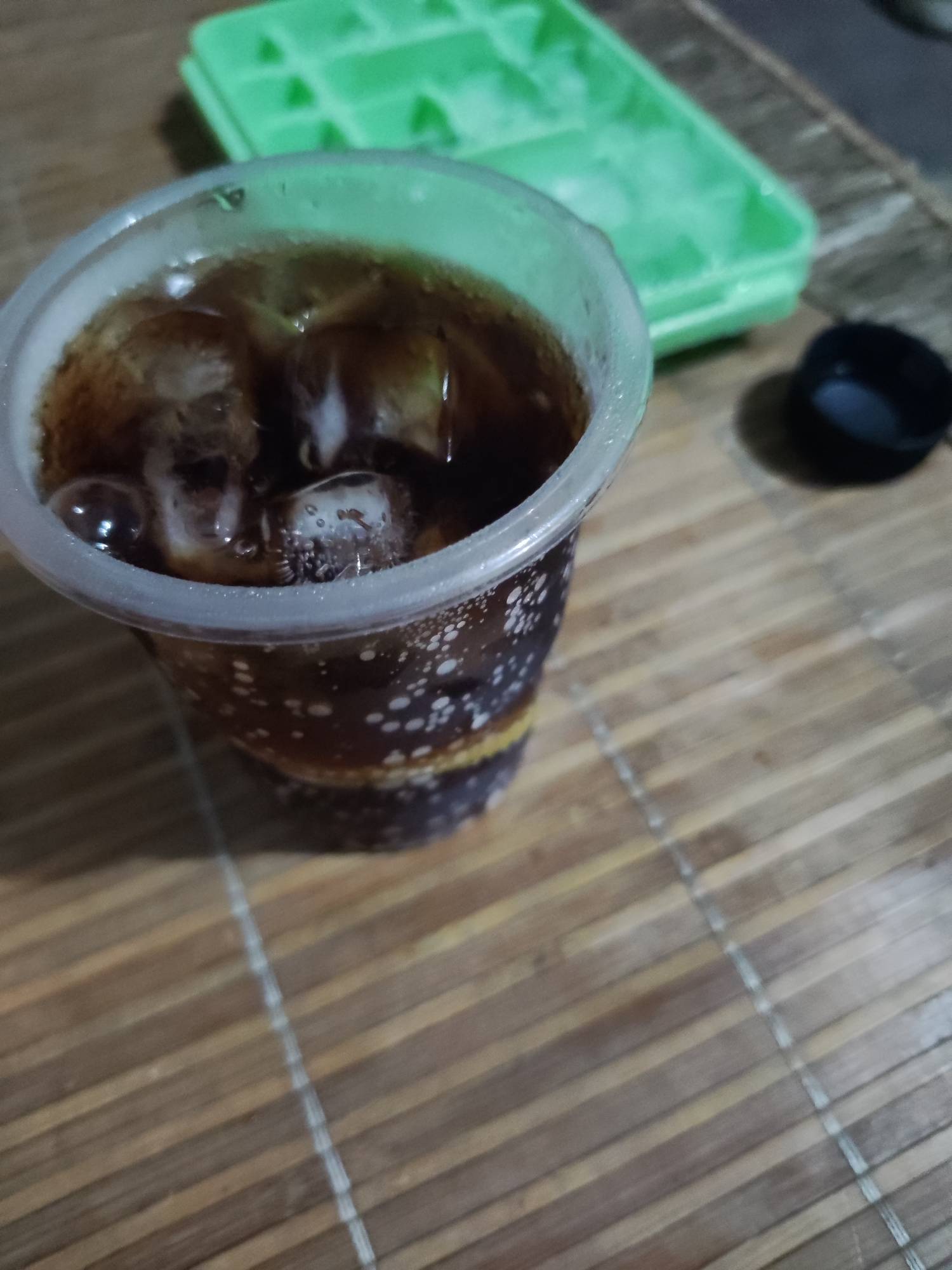 柠檬冰可乐，老哥们先喝

22 / 作者:别再躺平了 / 