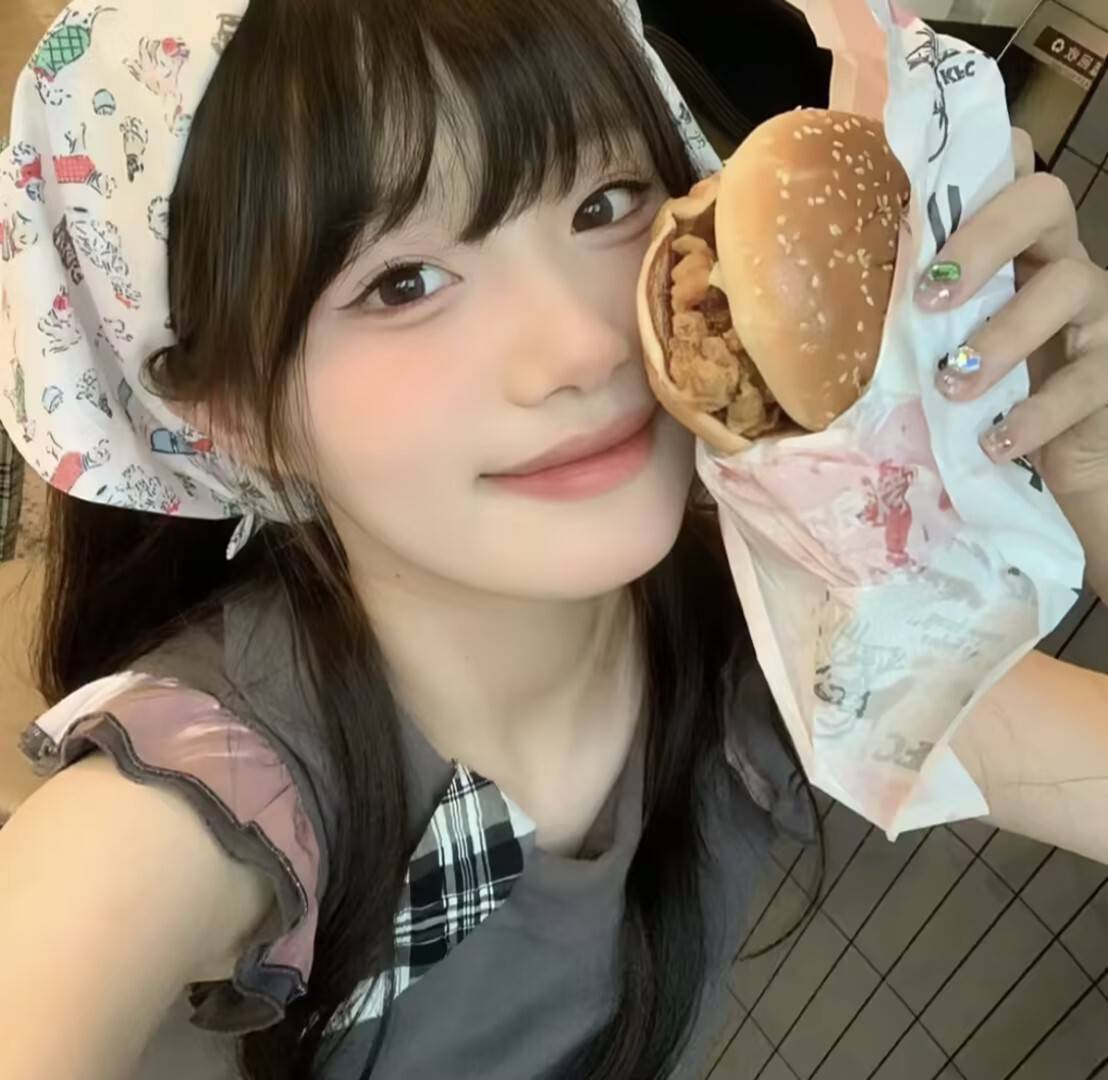 饿醒了。好后悔 好想哭

75 / 作者:天空的时候想我 / 