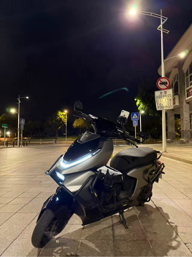 老哥们跑美团外卖又下班了


52 / 作者:广东最后一次 / 