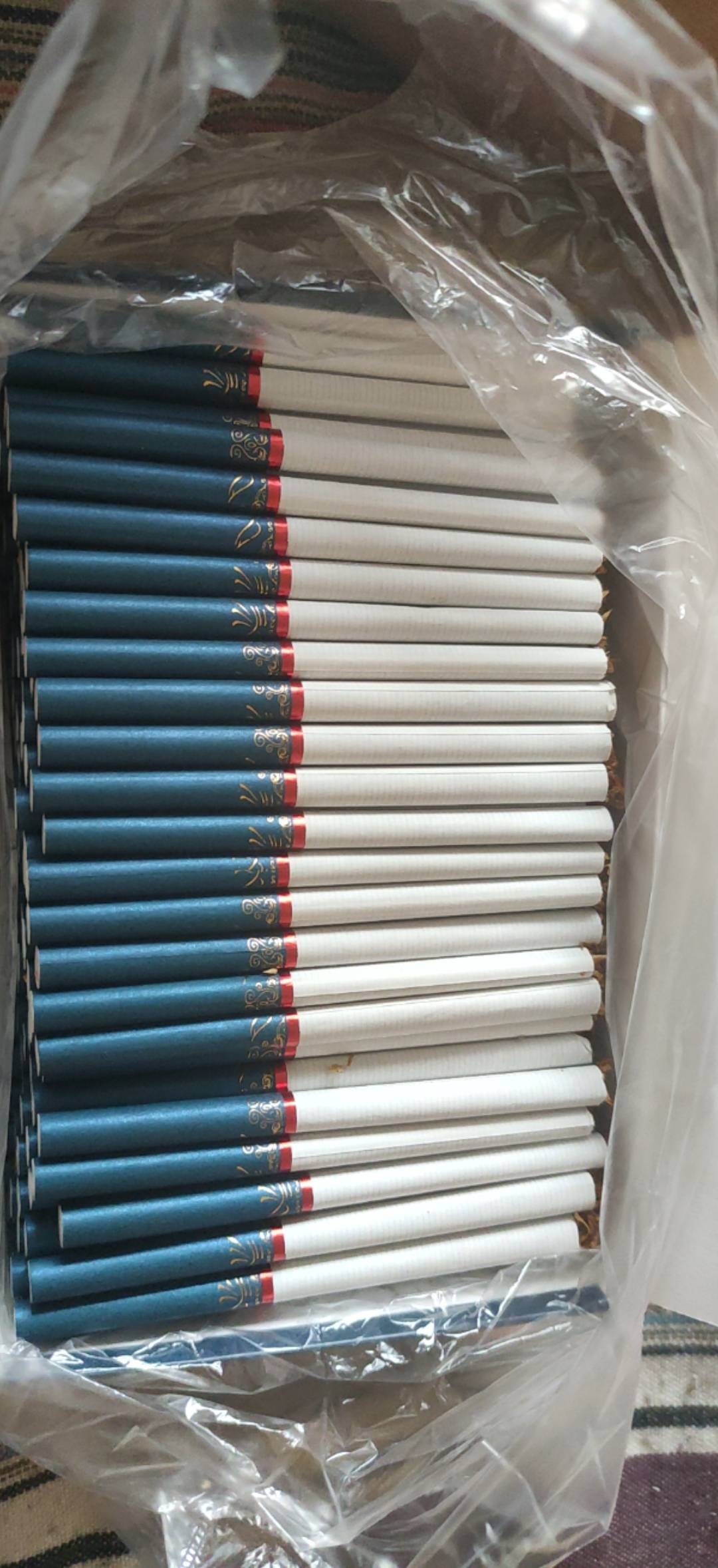 接上贴，老哥们，戒烟吧，1 / 作者:荒 城 / 
