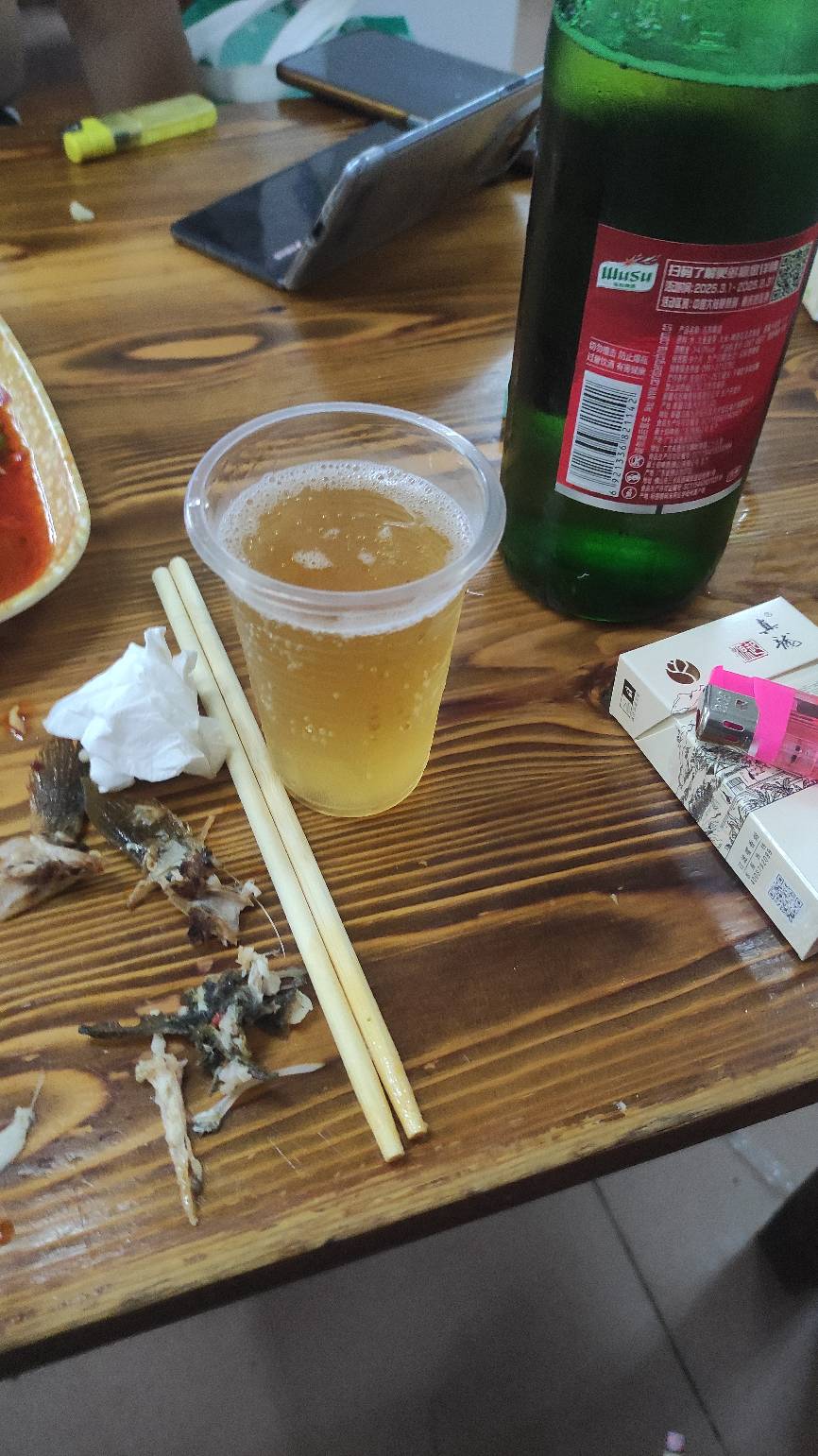 老哥们，一天四百，月底之前能存到6000块嘛，欠卡农老哥3500，还有一个朋友2500，答应69 / 作者:卡农派大星 / 