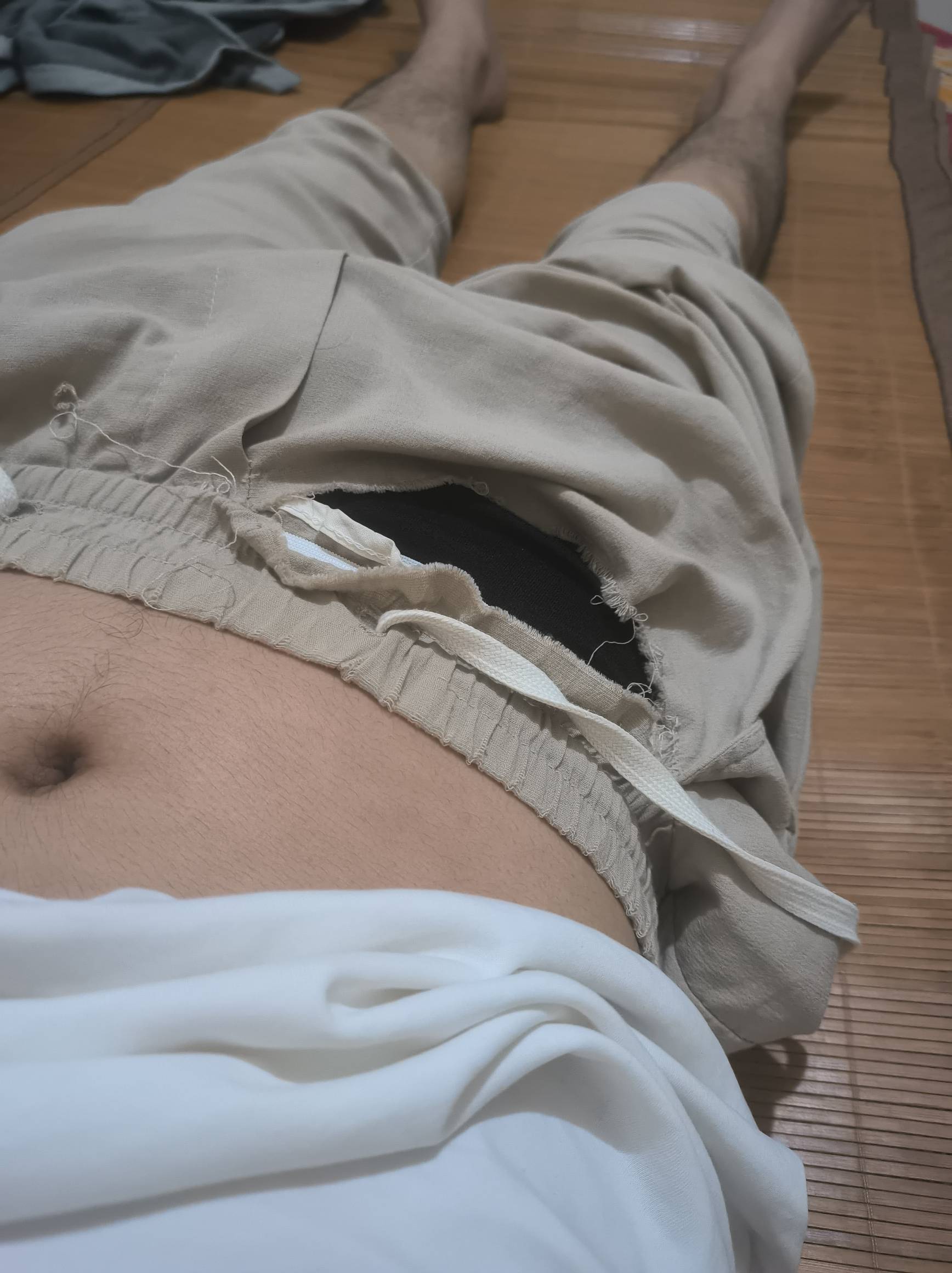 原来老哥们都这么有钱，难为你们了，自降身份 天天和我们挂壁仔抢毛  

61 / 作者:天空的时候想我 / 