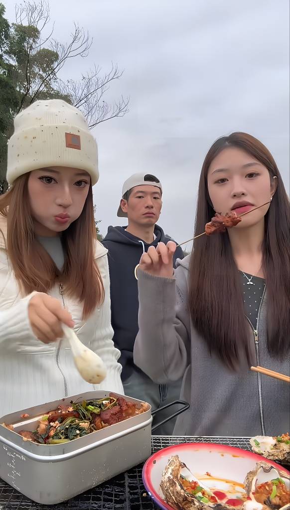 刚才微信支付刷到同程减30被我选错了，亏大了

97 / 作者:梦回大唐做王爷 / 