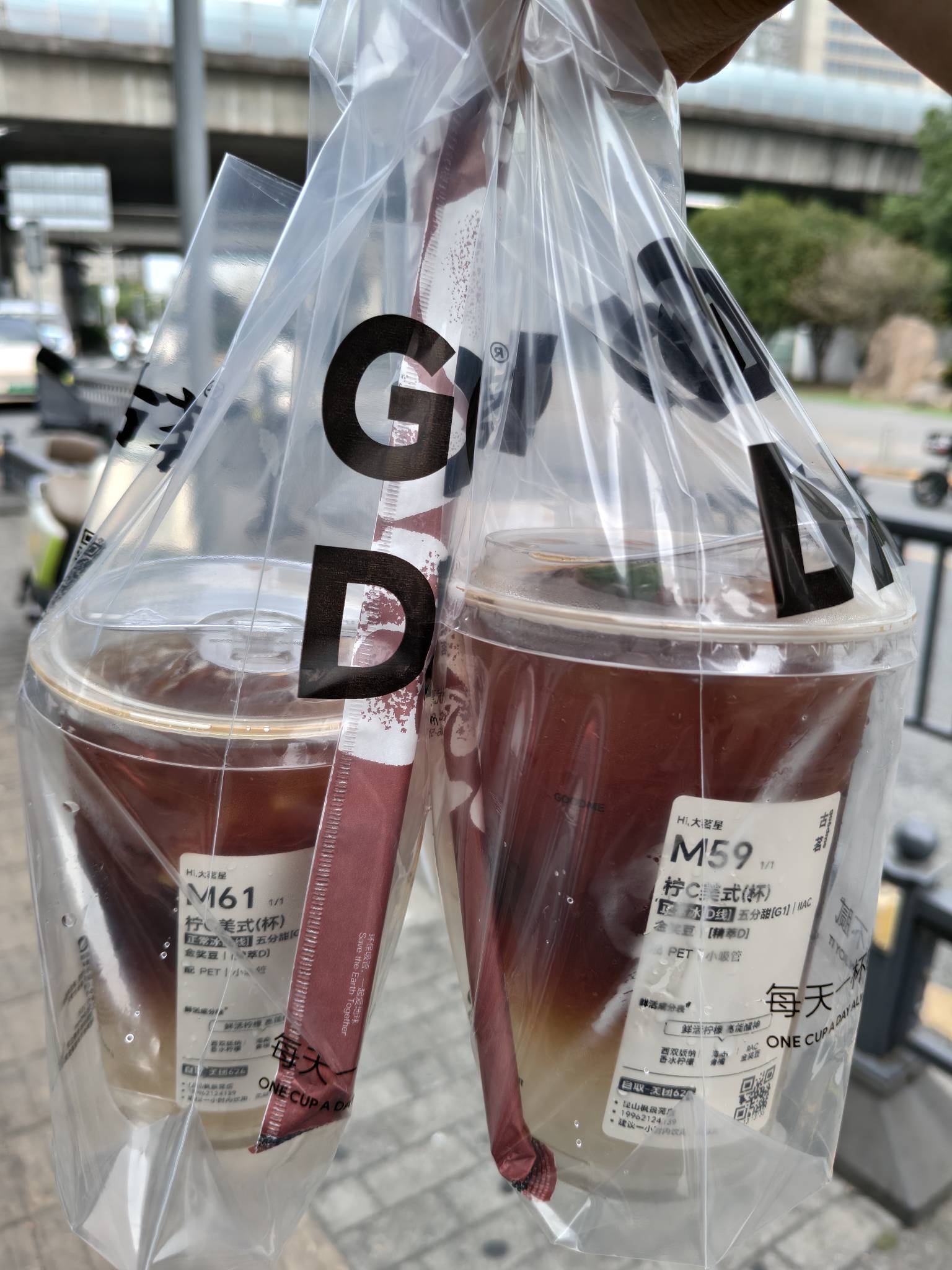 美团顶置下拉外卖自提0元购

77 / 作者:网恋被骗五千块 / 