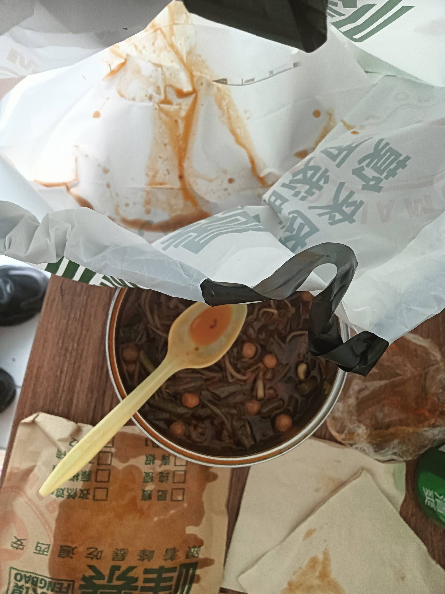 好家伙，点个外卖，原本37分钟内送达，剩十分钟才有骑手接到单，78分钟送到的还是我自19 / 作者:变了格局小了 / 