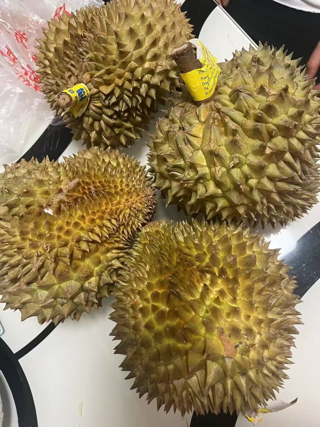 买点水果去上班当宵夜



29 / 作者:优女 / 
