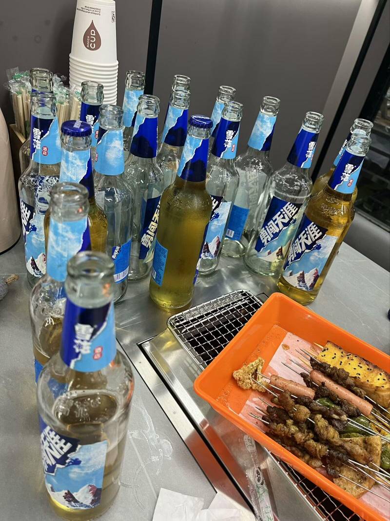 林夏薇（真名林以常）玩手机口 应该被抓了吧 手机号一个被停止服务 一个被注销

70 / 作者:林以常 / 