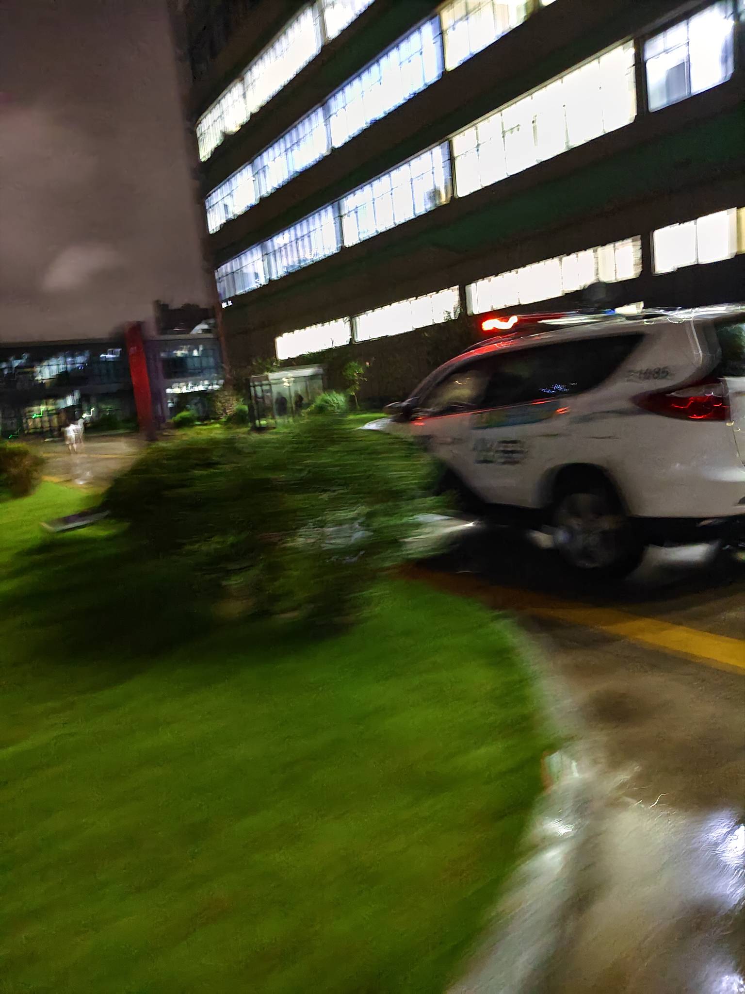 接上贴，已经妥协了，有些老哥熬不住了，最后妥协500了，我们不同意，有几个走了，后8 / 作者:网恋被骗五千块 / 