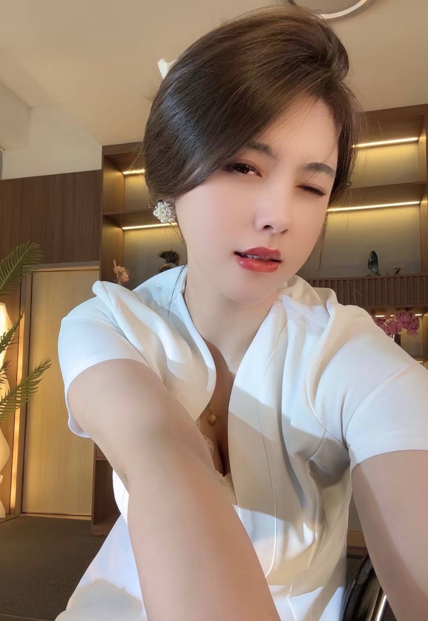 老哥们麻烦问下苹果手机可以下载欧意吗

60 / 作者:童话里的灰太狼 / 