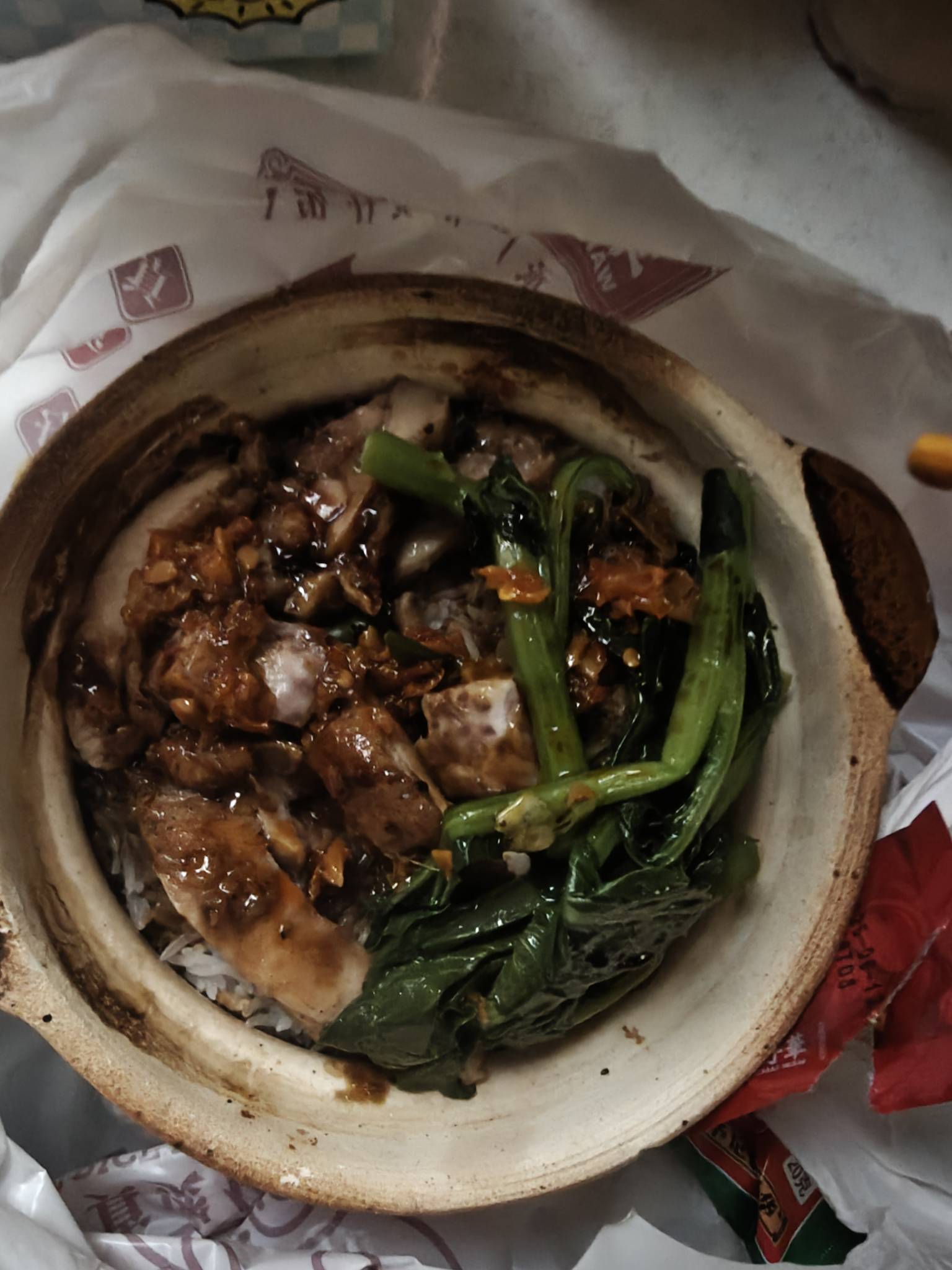 现在外卖商家这么卷的吗，煲仔饭都把锅送过来了，十几块钱吃的和仿佛从店里刚出来一样33 / 作者:智者见智 / 