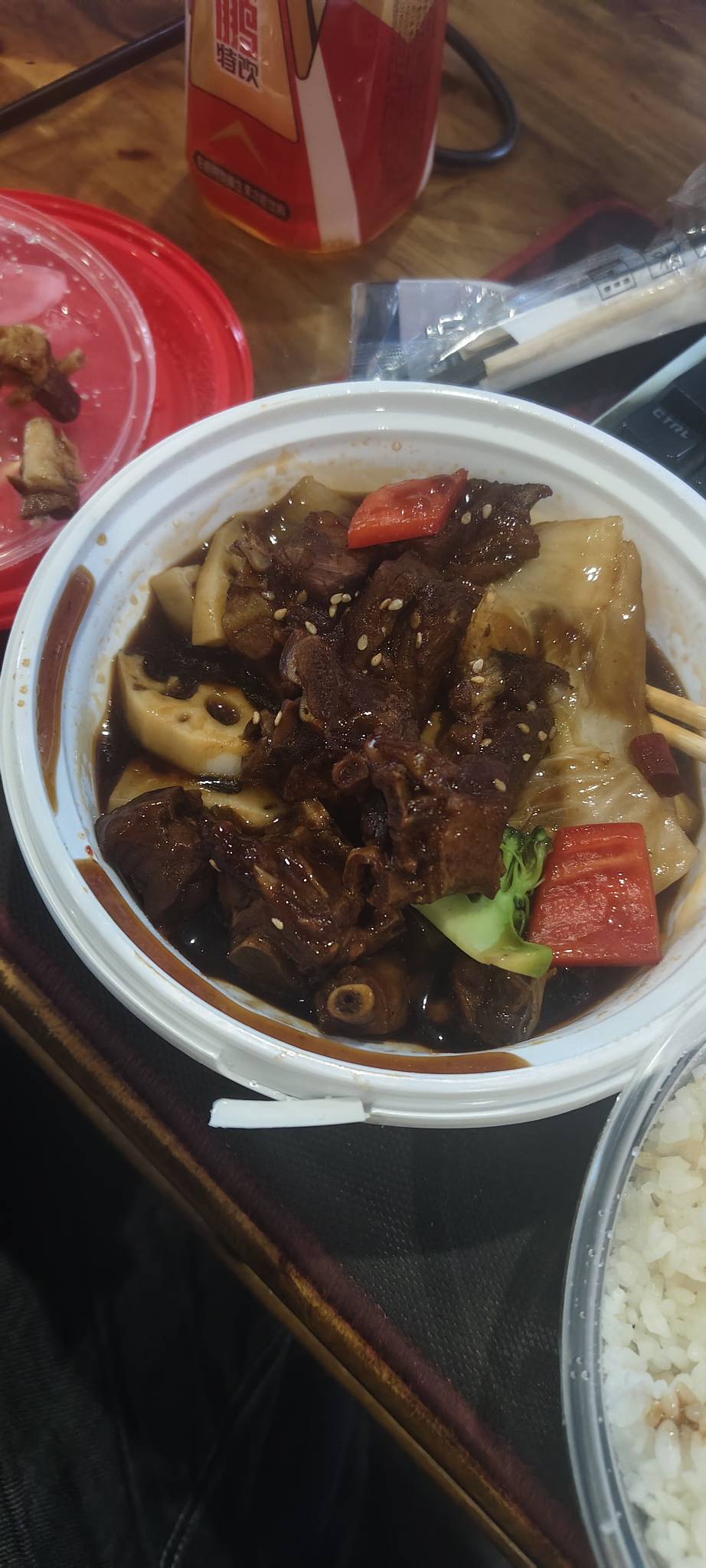 真难吃，变味了，外卖一点7-8分钟送到这速度



52 / 作者:卡农社区探长 / 