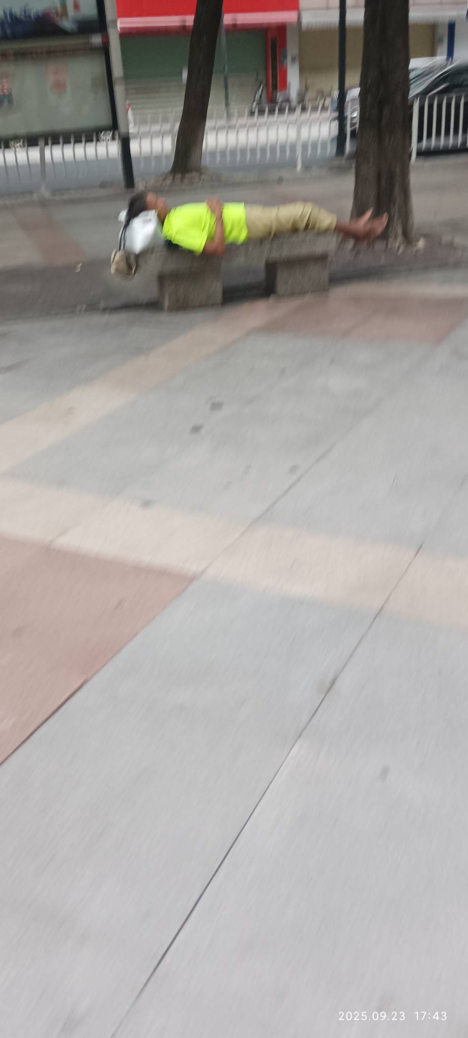 台风来了


2 / 作者:永恒yi / 