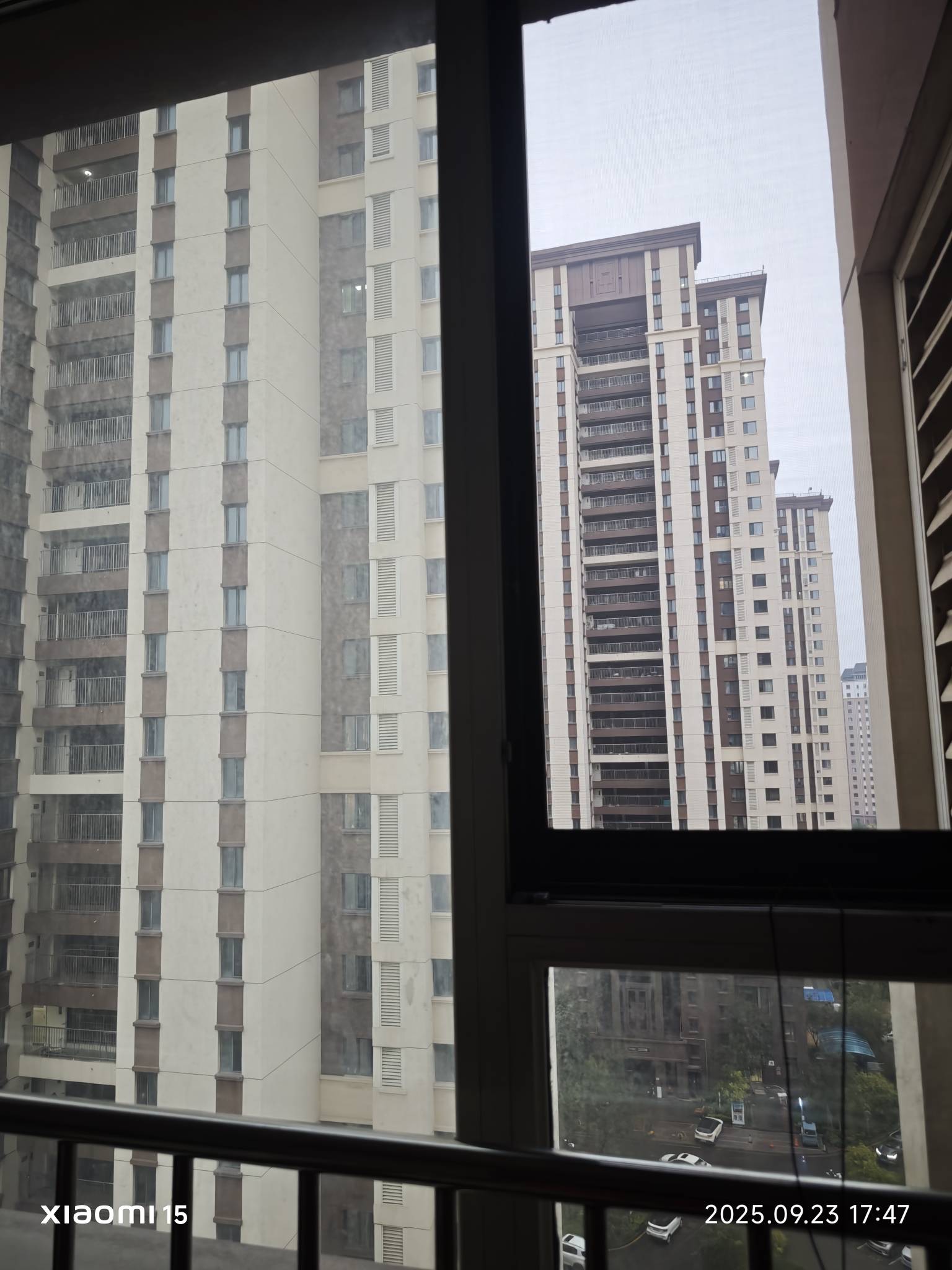 申请毛没有出路，踏实上班才能翻身94年名下两台20多万的车，天津市中心一T两室一厅再62 / 作者:卡农老衲 / 