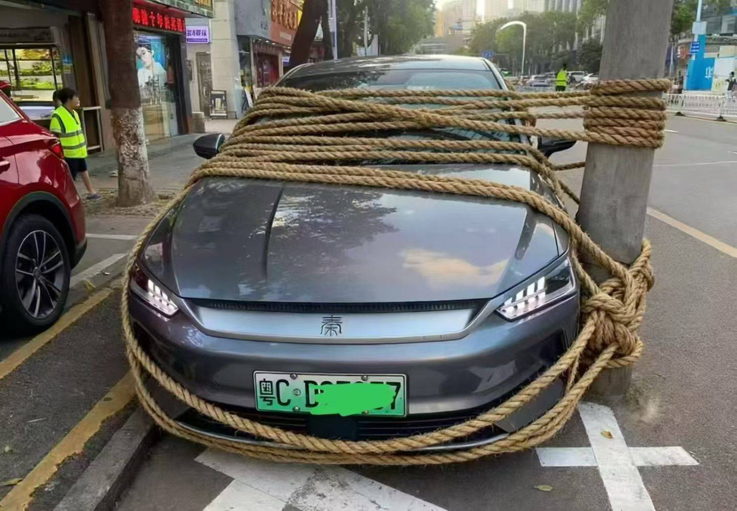 欧洲哥大招黑平台又失败难搞

98 / 作者:广东小啾啾 / 