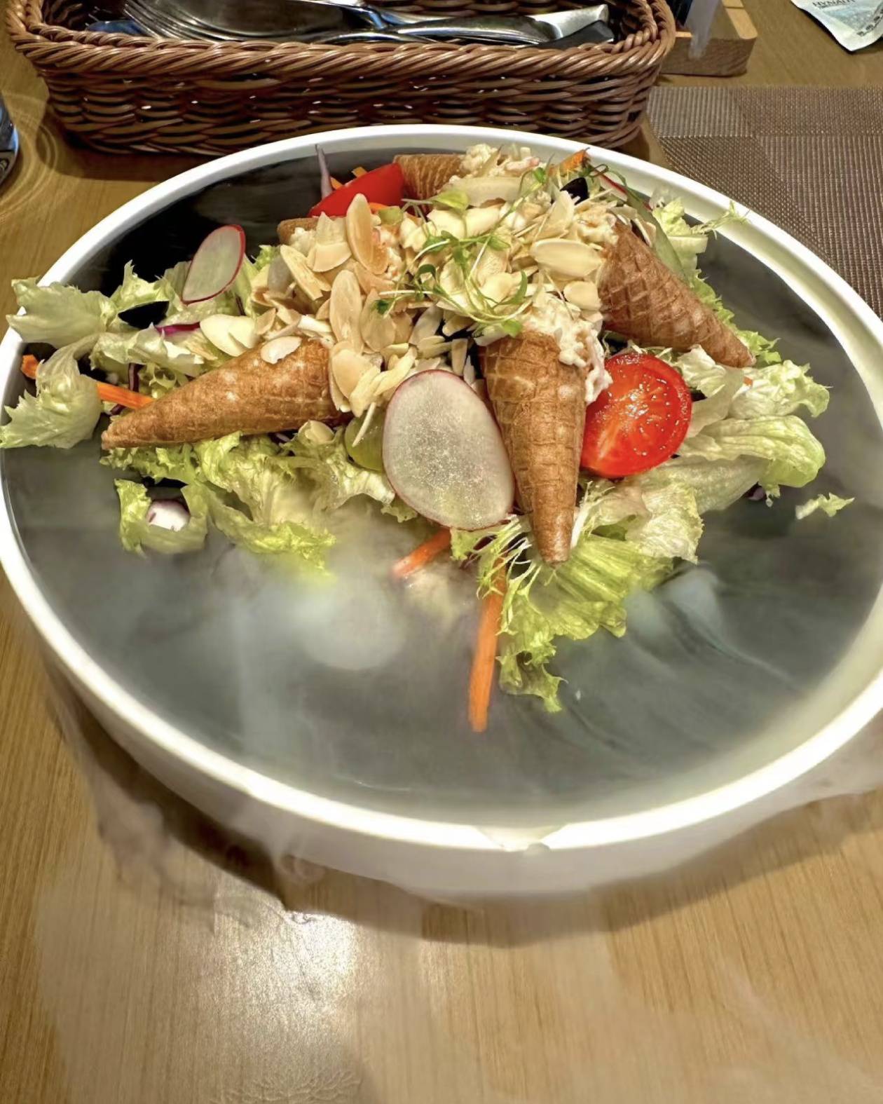 一堆老卷王在卡农，拉着大家一起饿，什么都是白菜价卖给人家。

82 / 作者:钟意ffds / 