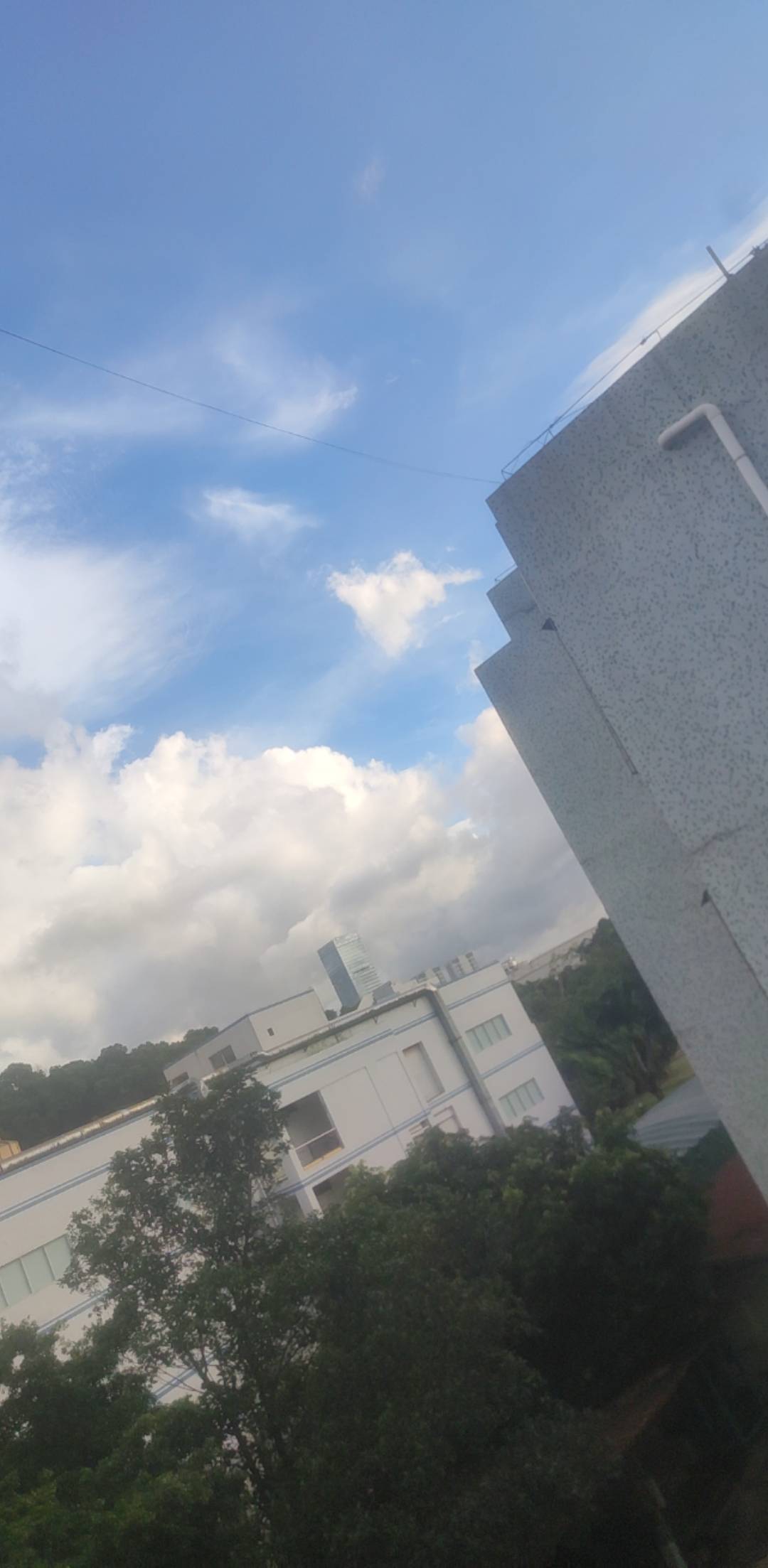 老哥们，前俩天深工800积分的实物都没发吧。今天深圳还是管控吗？
20 / 作者:卡农菲菲菲 / 