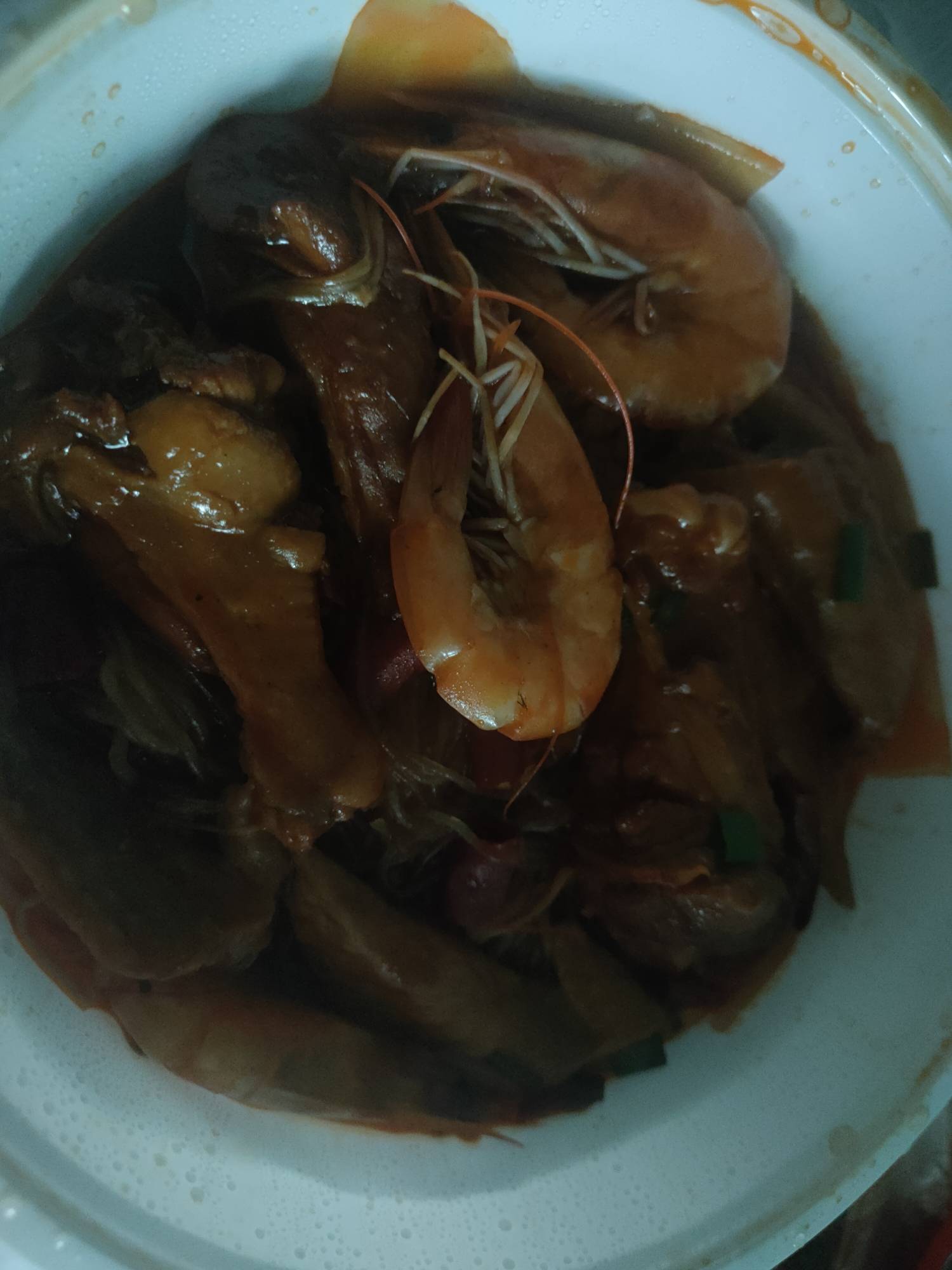 擦我点的快抄啊，送别人的饭给我做什么。可以投诉？老哥，快递员还给我打电话叫我五星2 / 作者:回望Yuki / 
