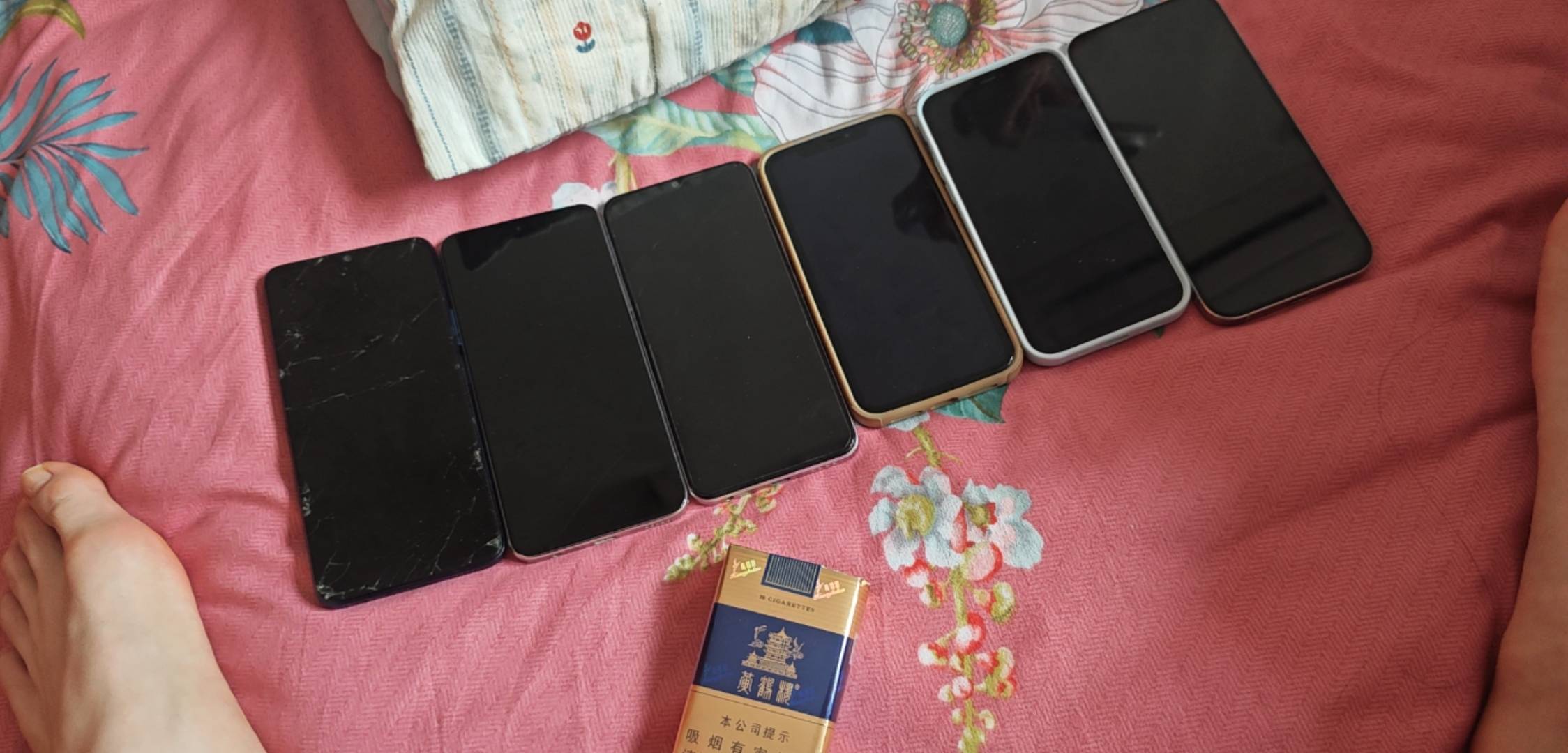 最不缺的就是手机

88 / 作者:一位俗人 / 
