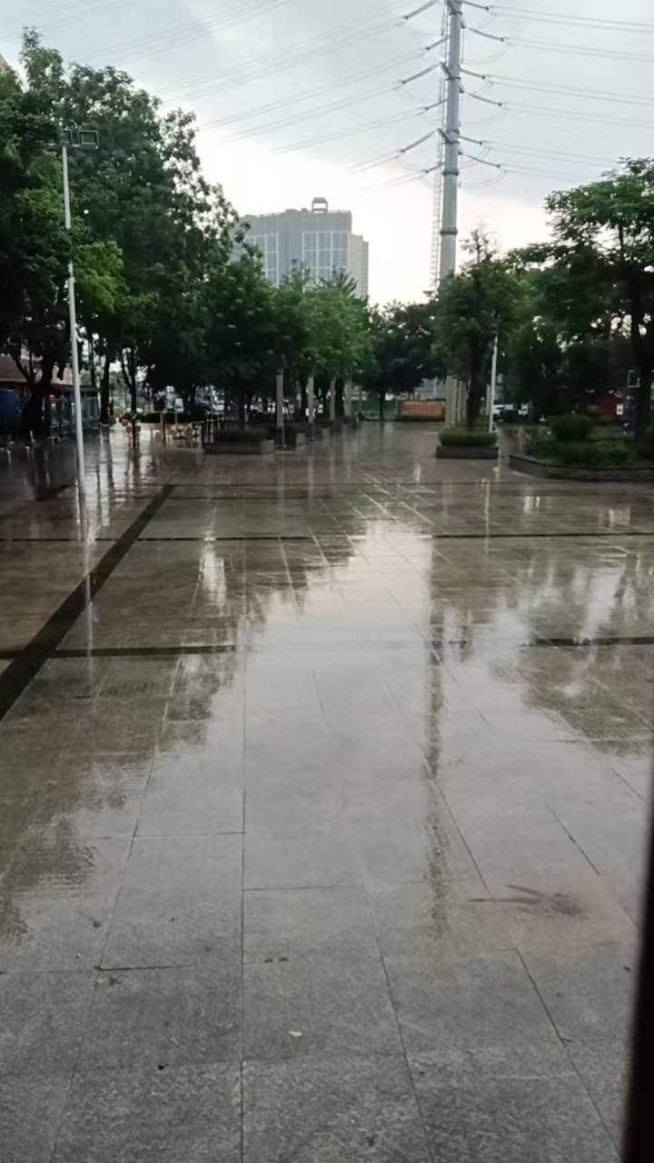 东莞跑外面要注意什么，说不能超过60V但租电池柜子是60v的会抓吗？还有就是很多路口没62 / 作者:无限星空 / 