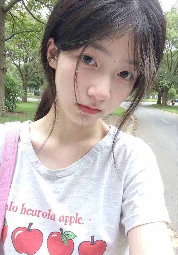 这样可以吗，可以当你女朋友了没



7 / 作者:天空的时候给我 / 
