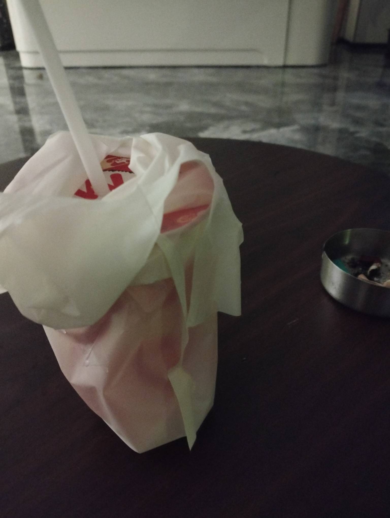 我要被搞疯了，录一毛钱点杯华莱士来可乐来淡定一下

9 / 作者:尛•牛•氓 / 