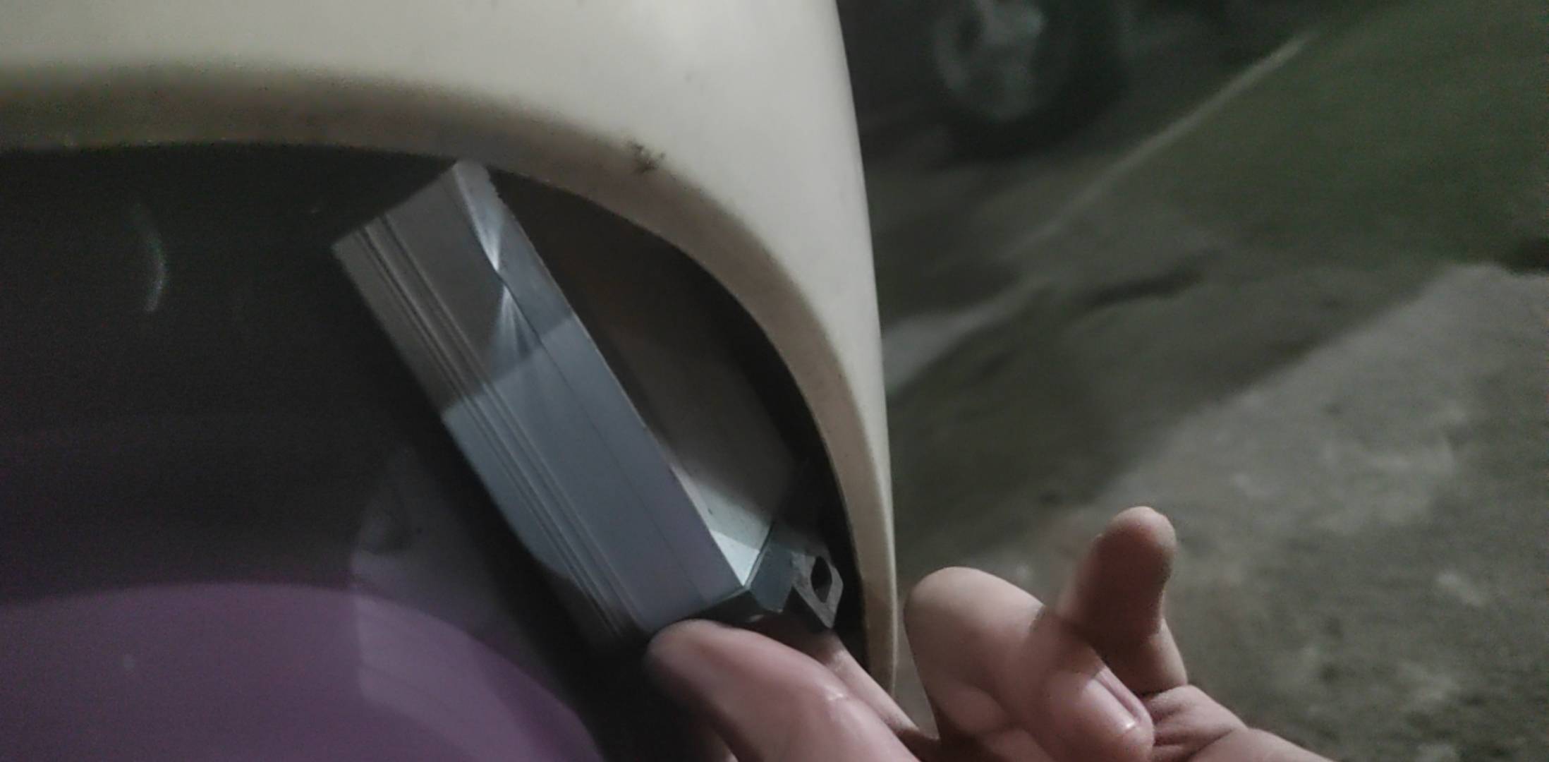 前轮这个是什么东西掉出来了啊，昨天前挡泥板没有给我装好


43 / 作者:挂比了救我鸭 / 